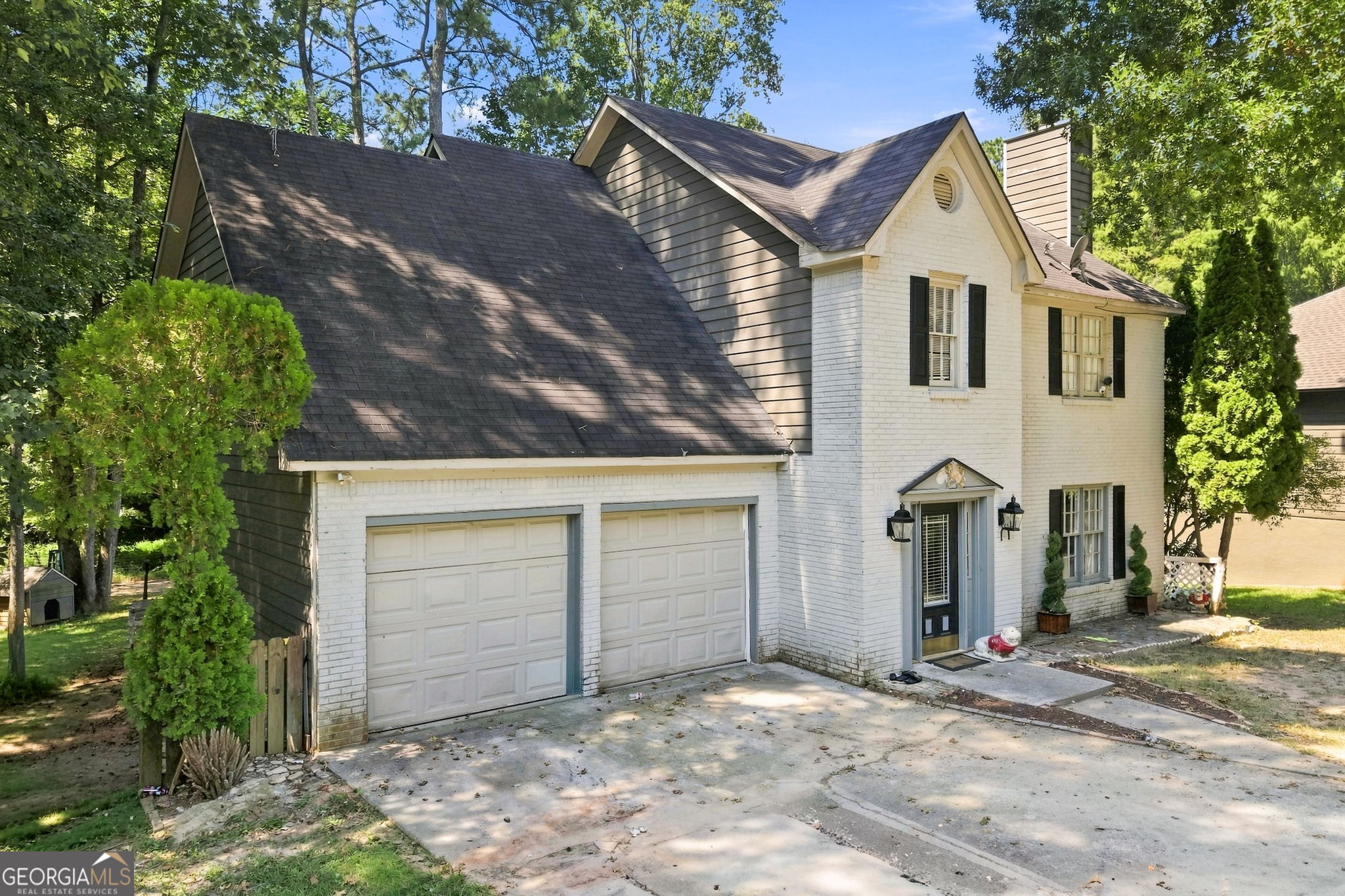 562 Black Creek Drive Property Photo 2