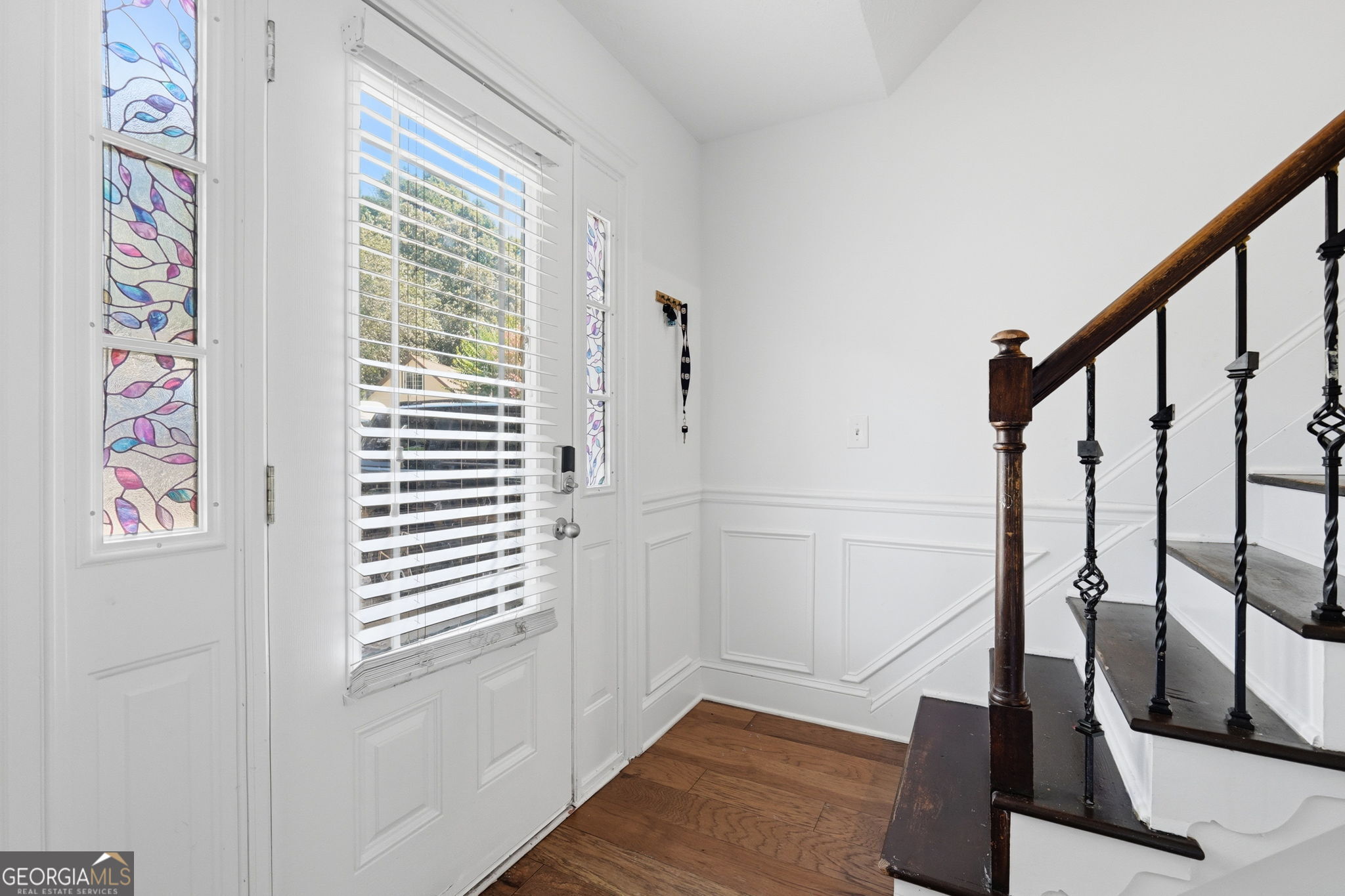 562 Black Creek Drive Property Photo 4