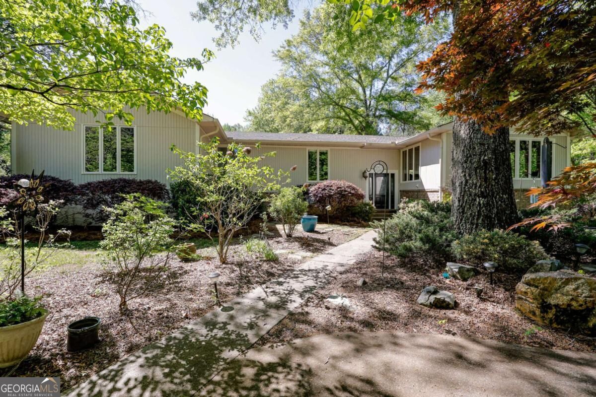8277 Buchanan Highway Property Photo 44