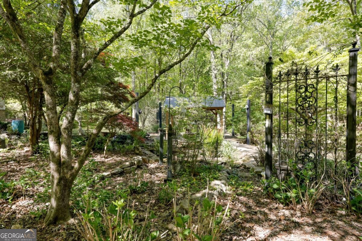 8277 Buchanan Highway Property Photo 47