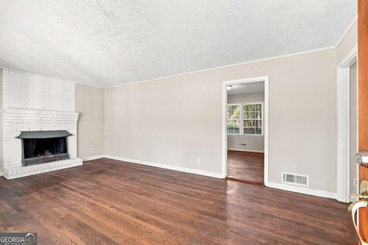 1209 Old Alabama Road Sw Property Photo 2
