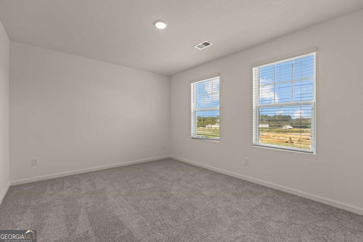 37 Crescent Boulevard Property Photo 5
