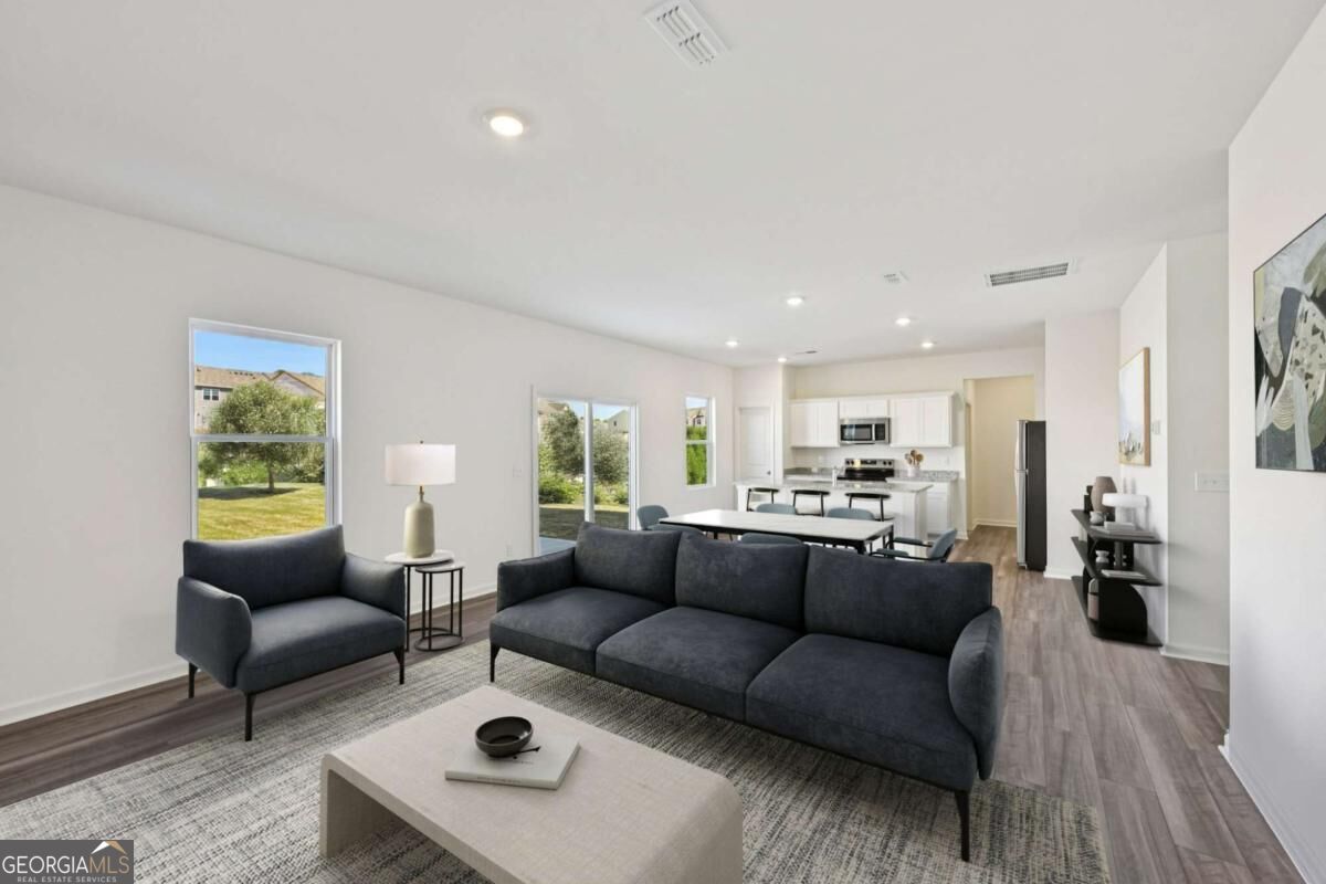37 Crescent Boulevard Property Photo 10