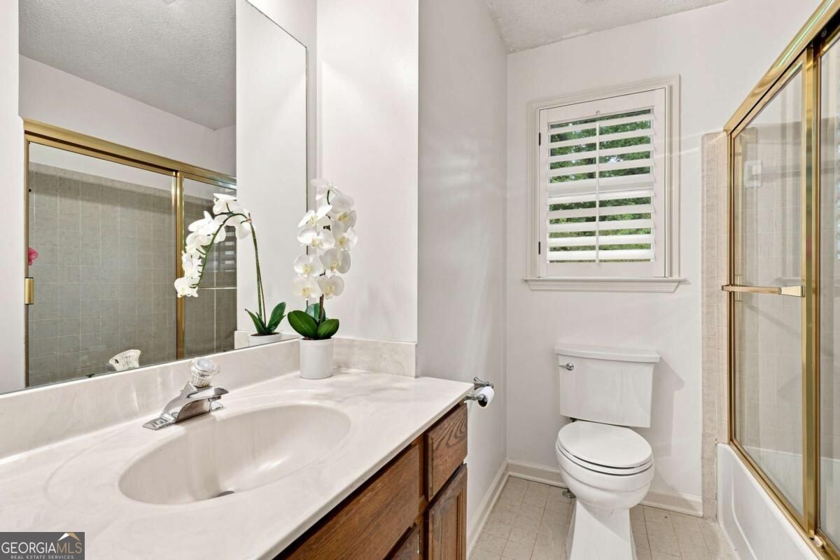 414 Roswell Green Lane Property Photo 21