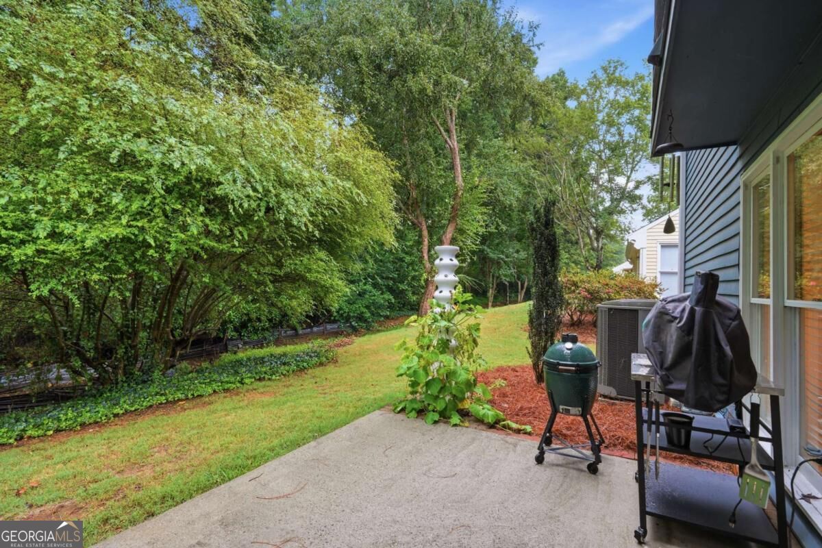 414 Roswell Green Lane Property Photo 24