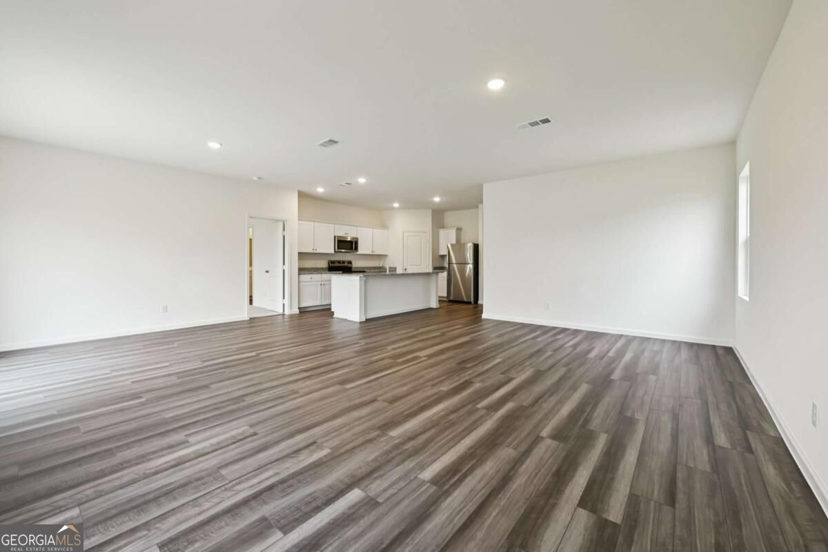 32 Crescent Boulevard Property Photo 15