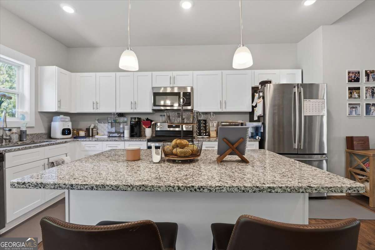 76 Wisteria Lane Property Photo 13