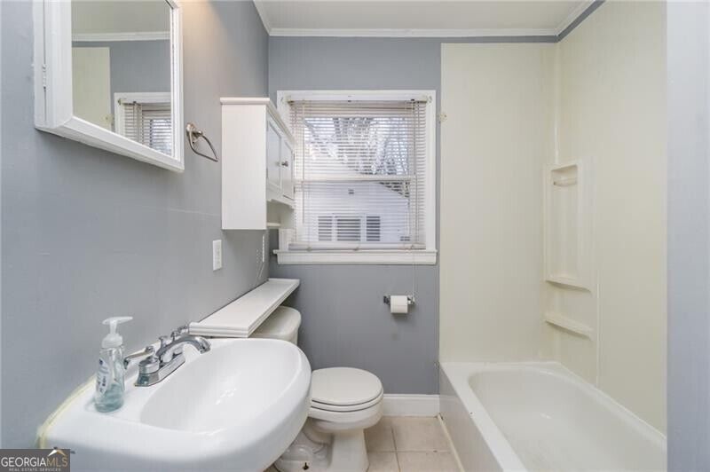 312 Phillips Drive Se Property Photo 9