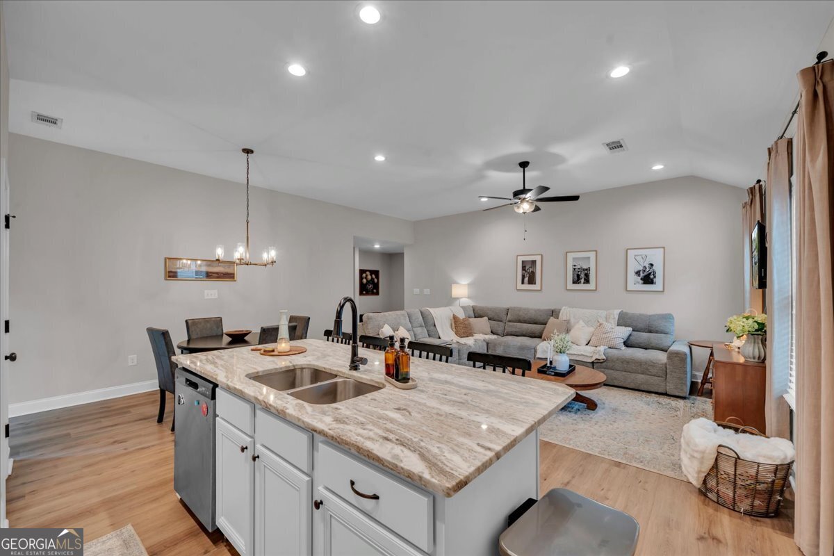 137 Red Tail Circle Property Photo 13