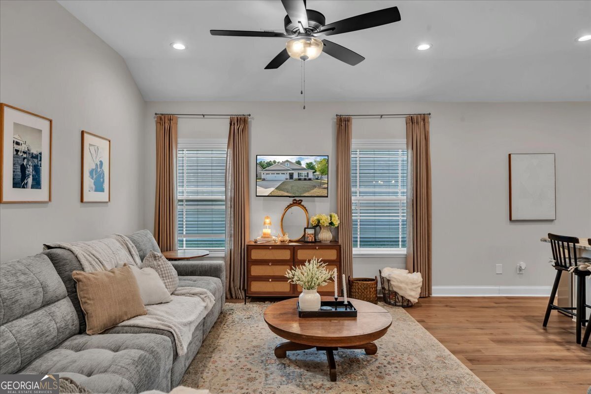 137 Red Tail Circle Property Photo 17