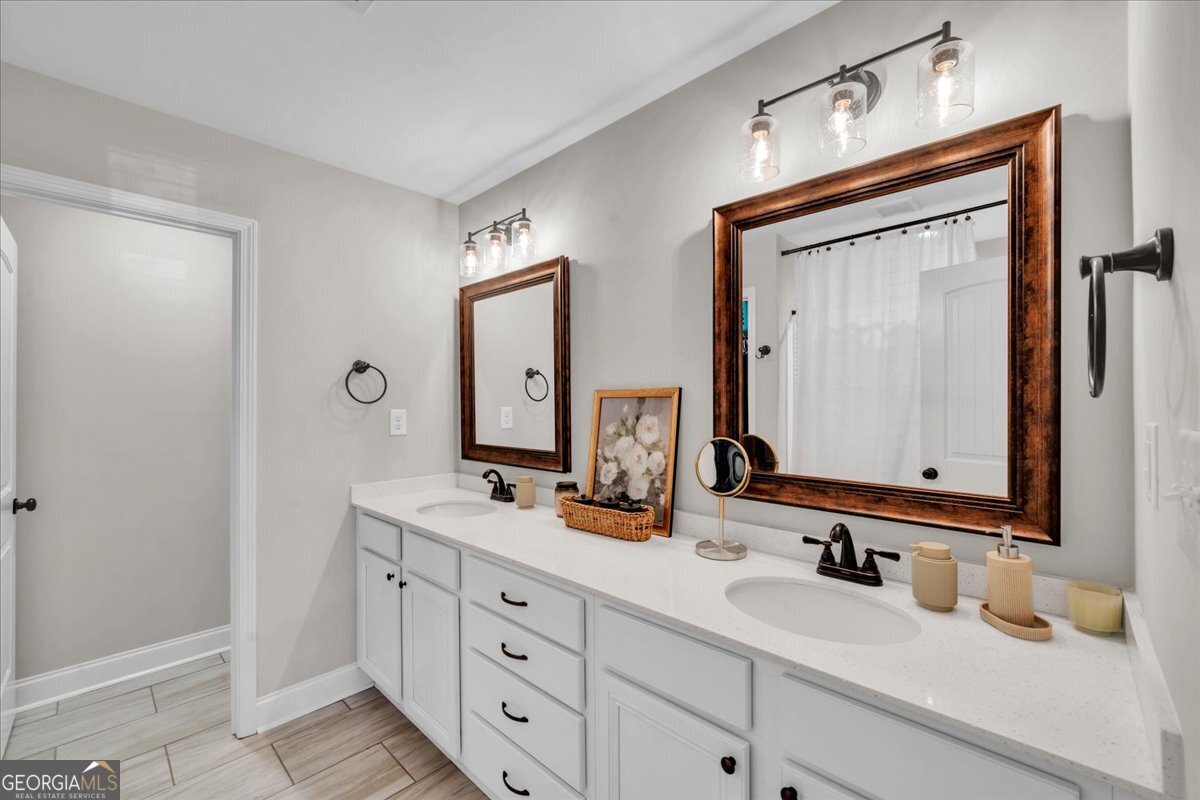 137 Red Tail Circle Property Photo 22