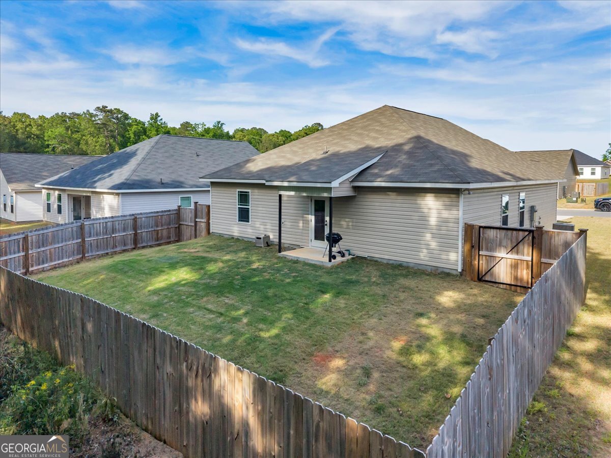 137 Red Tail Circle Property Photo 35