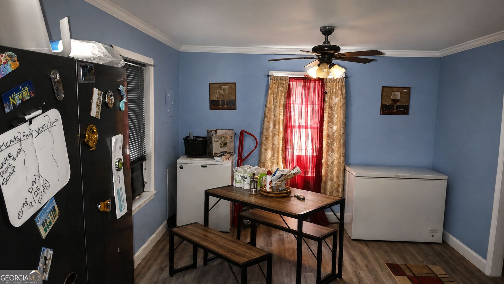 1335 Dewey Street Property Photo 3