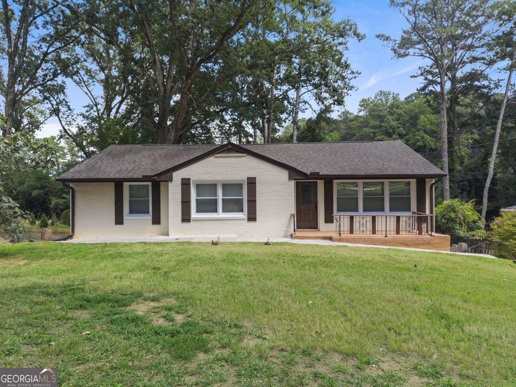 2783 Ben Hill Road Property Photo 1