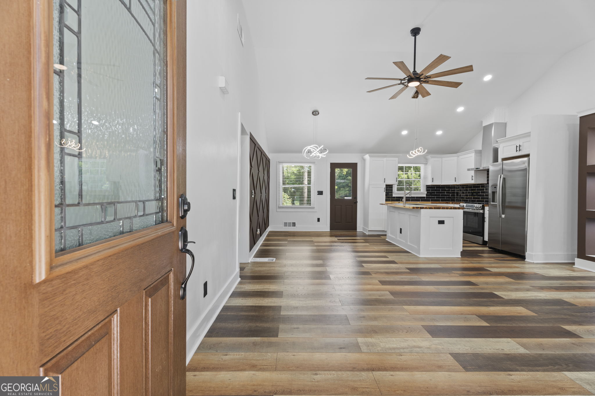 2783 Ben Hill Road Property Photo 4