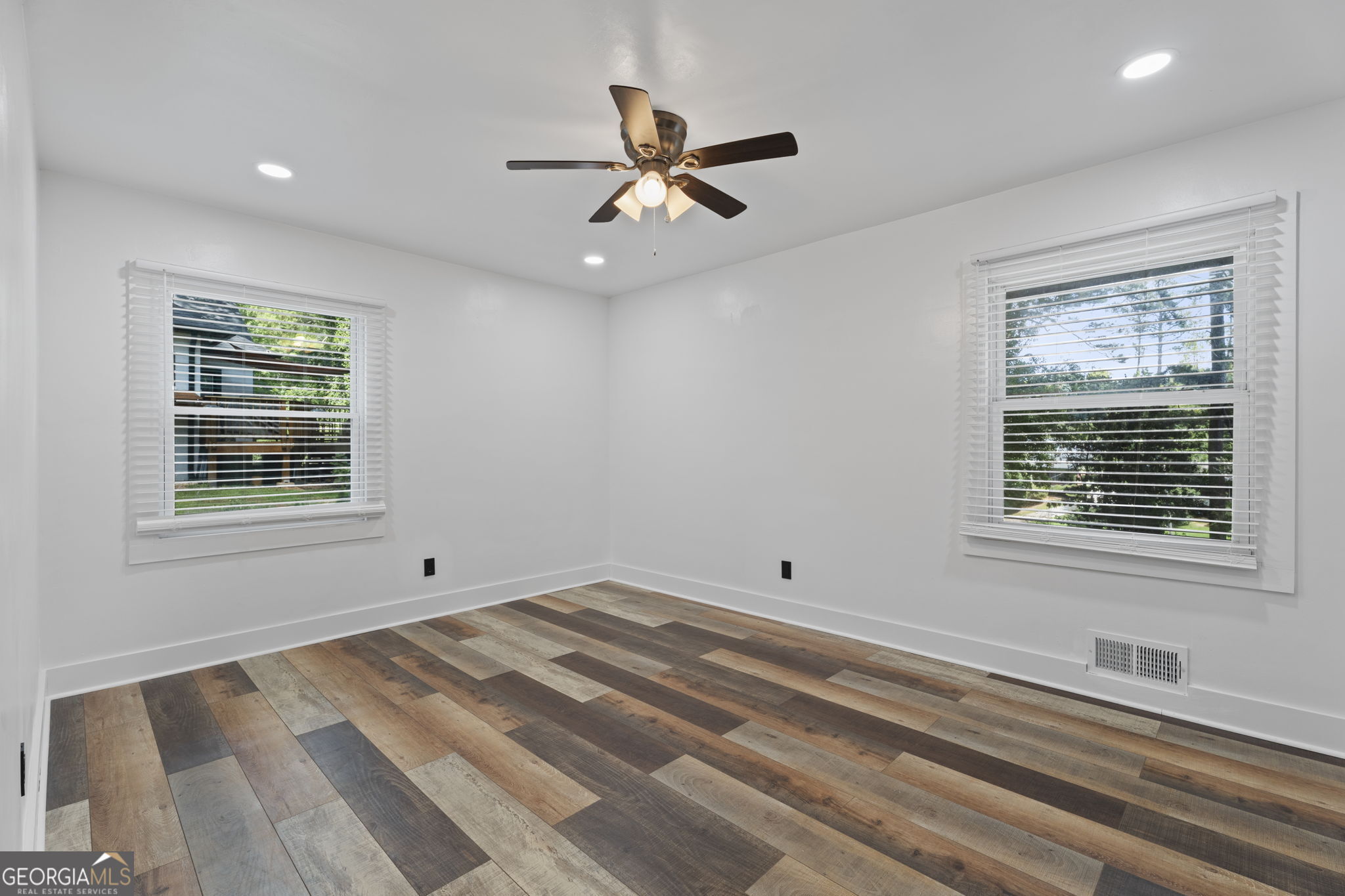 2783 Ben Hill Road Property Photo 23