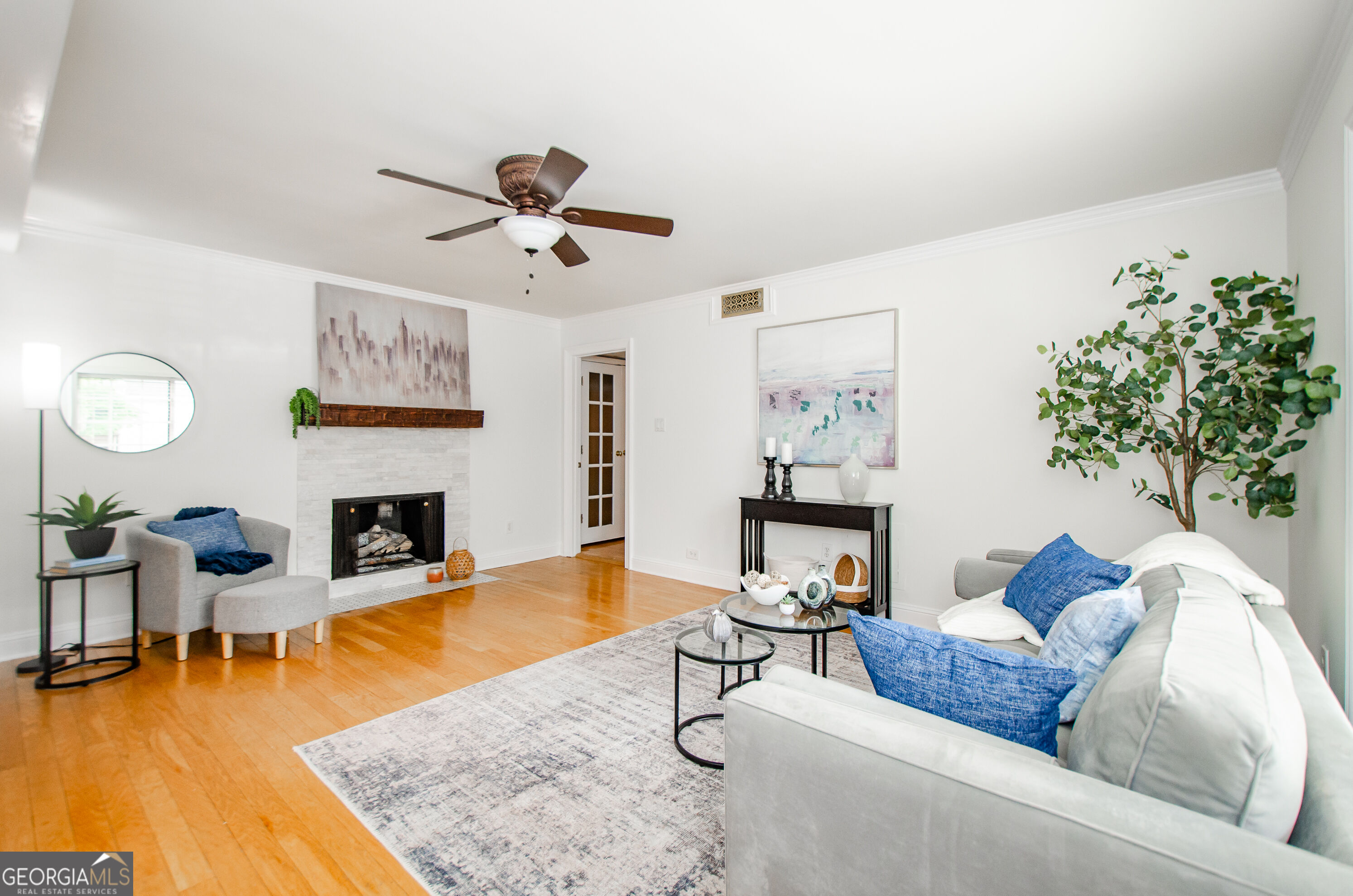 5400 Roswell Road # D4 Property Photo 1