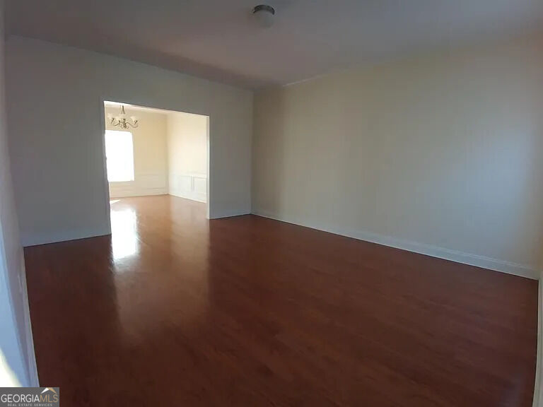 811 Hennepin Terrace Property Photo 2