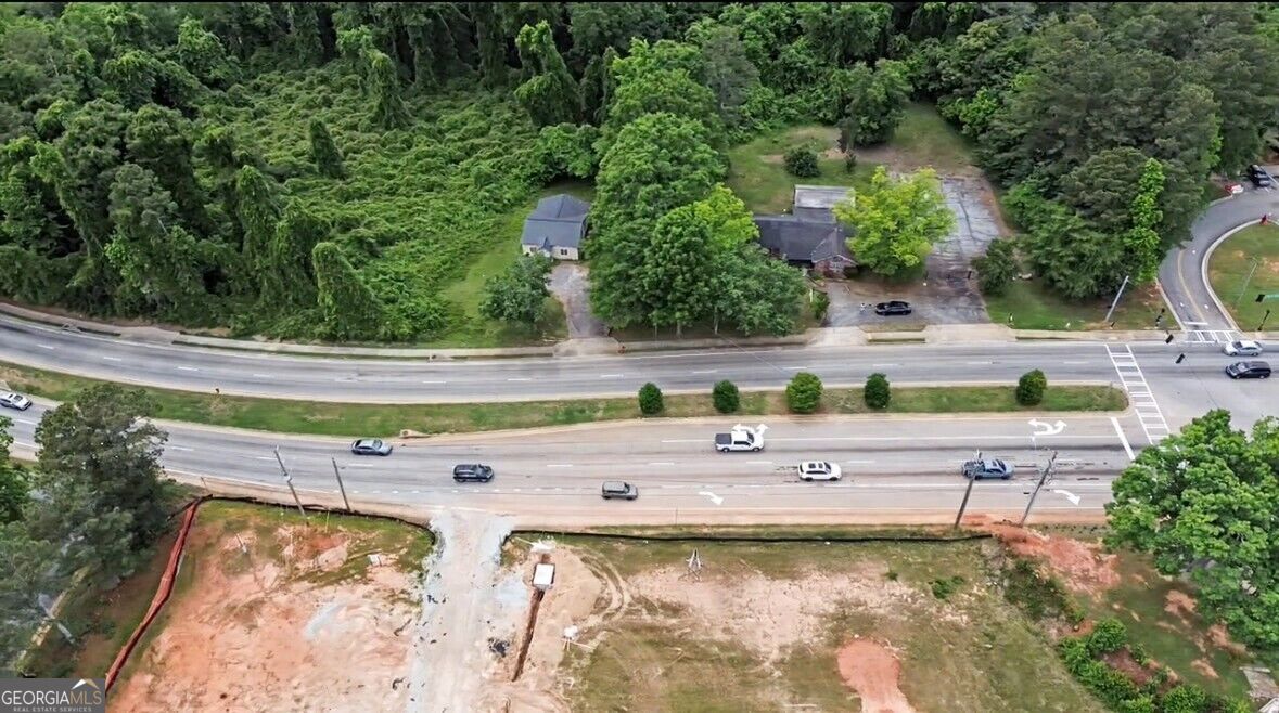 945 S Hairston Road Property Photo 10