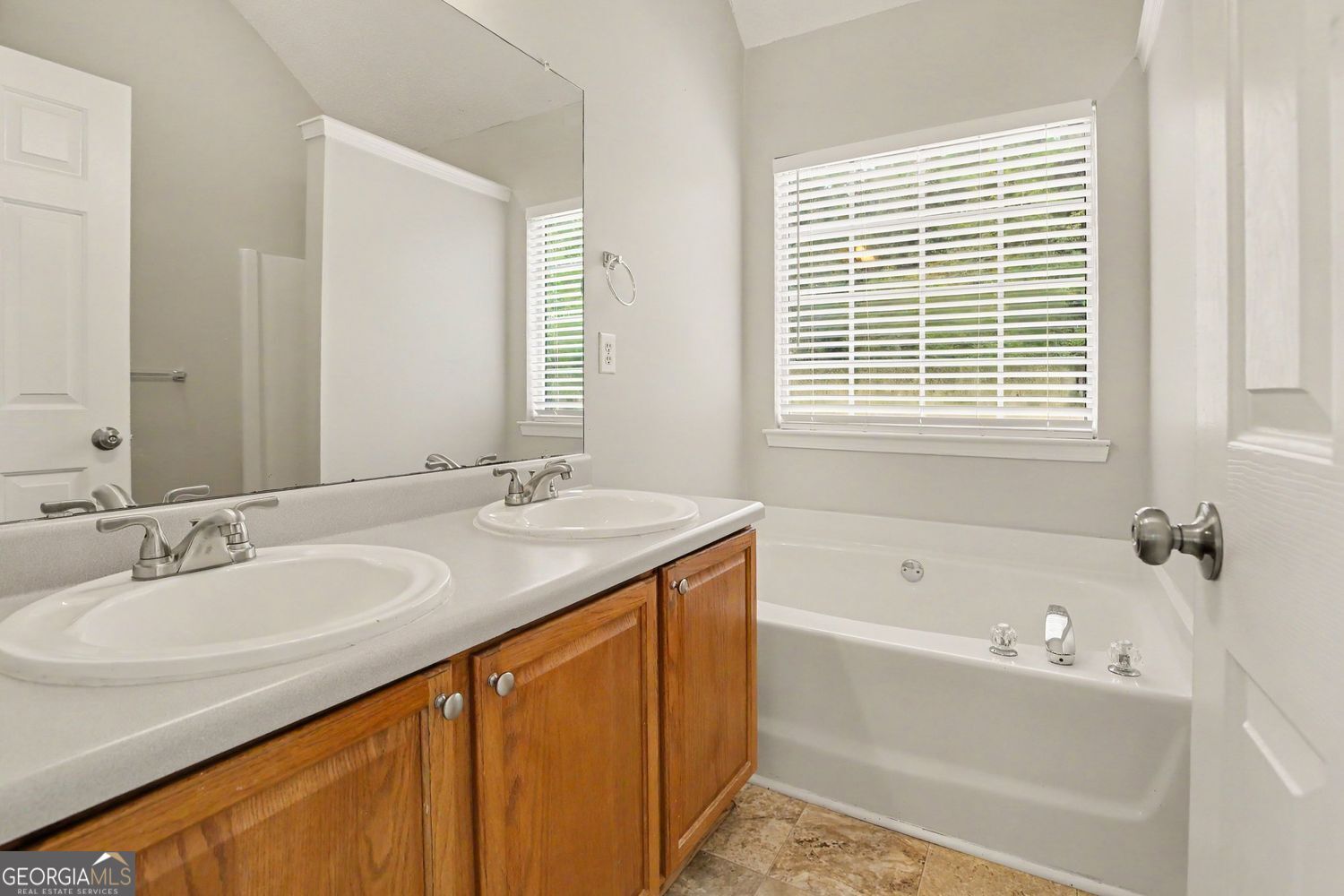 110 Mcintosh Estates Drive Property Photo 18