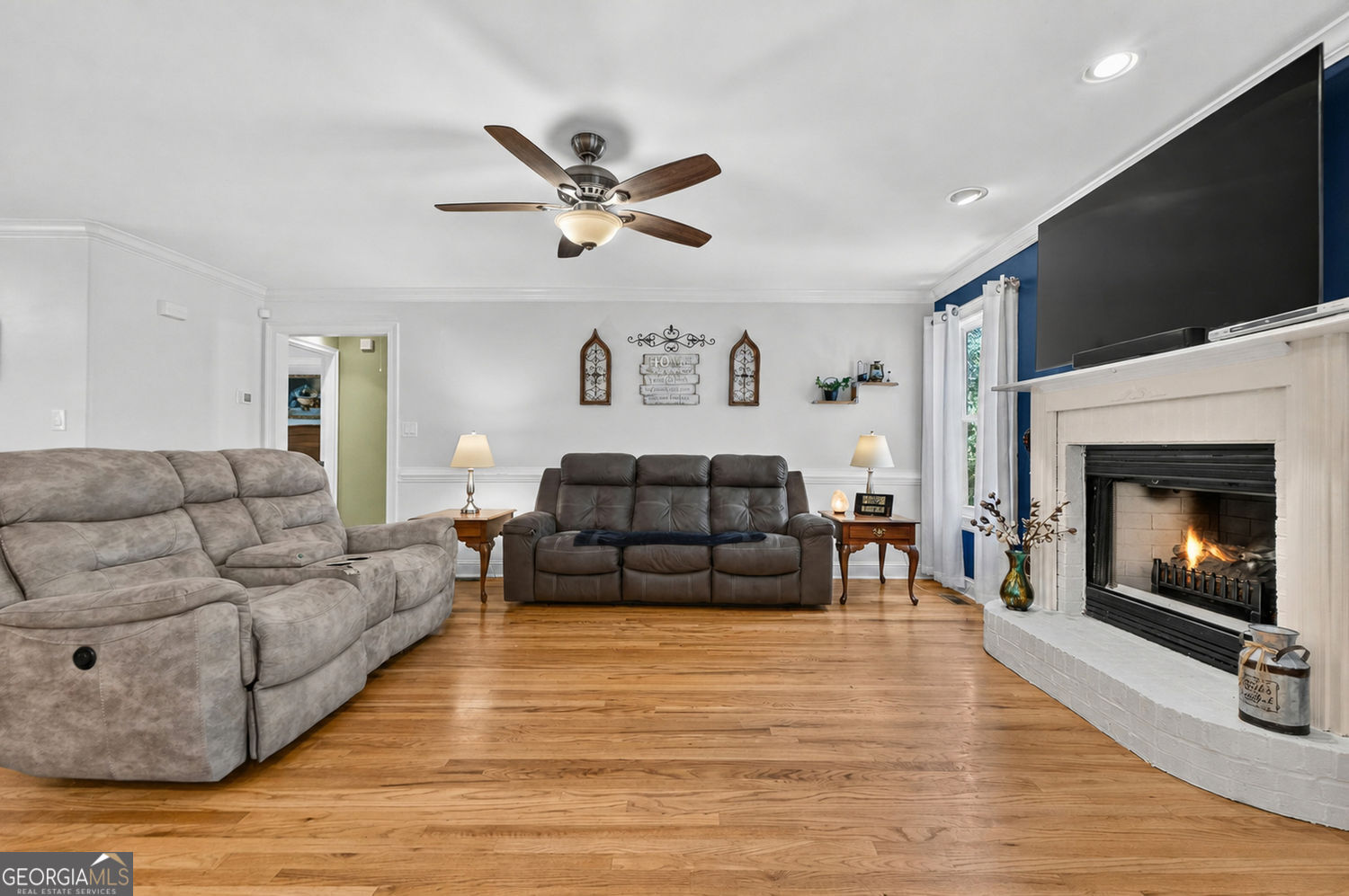 540 Davis Road Property Photo 13