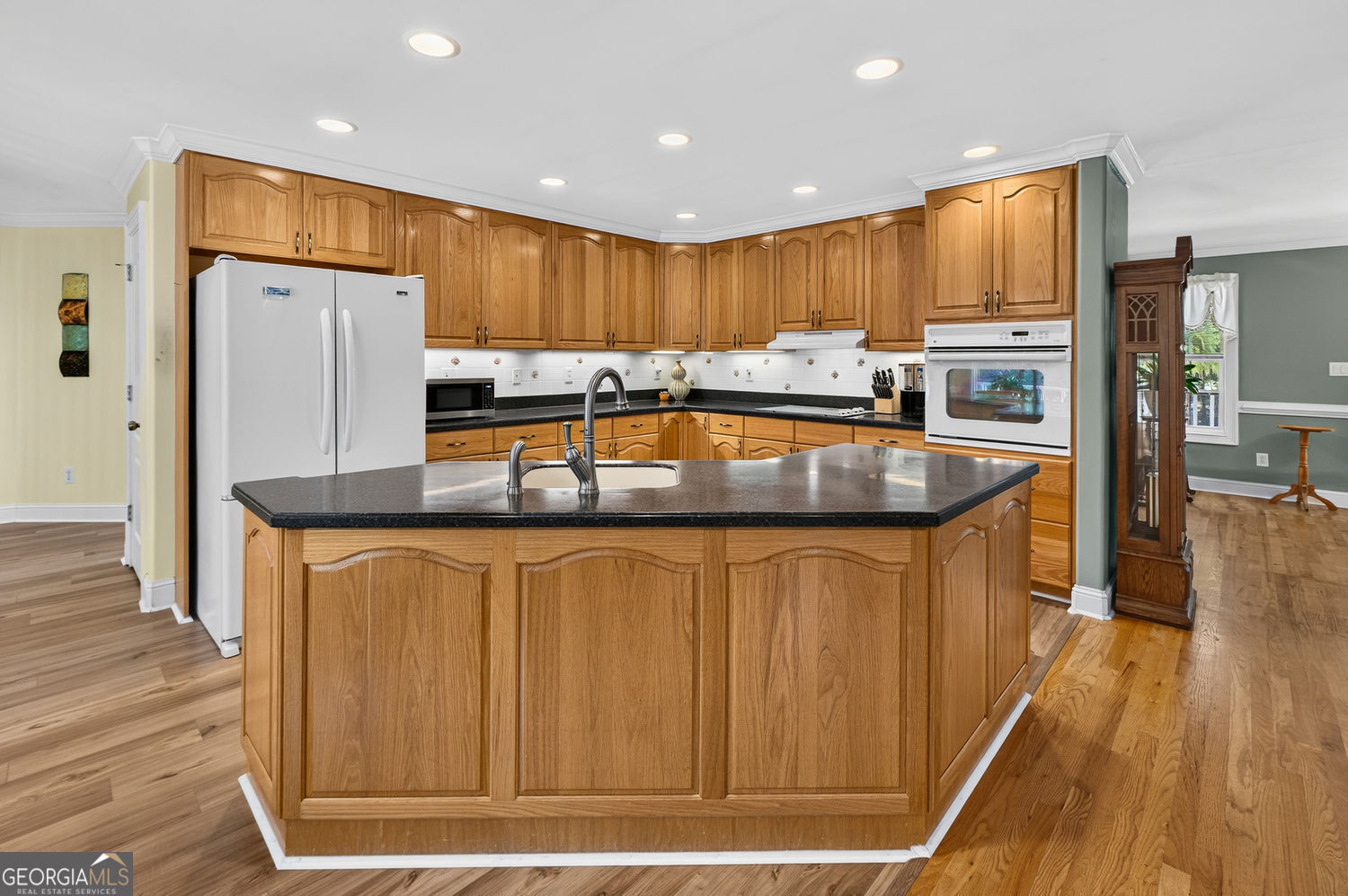 540 Davis Road Property Photo 16