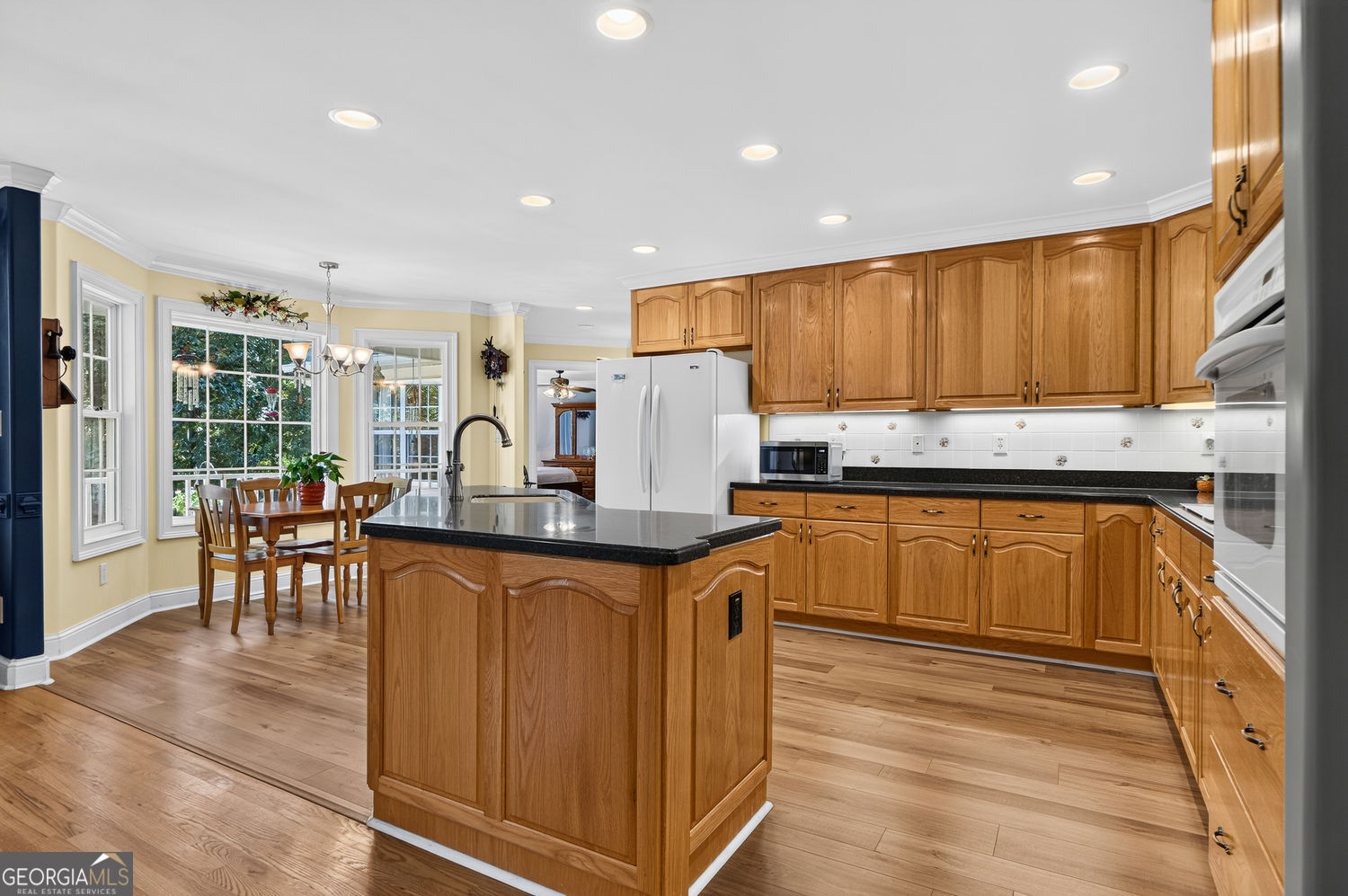 540 Davis Road Property Photo 18