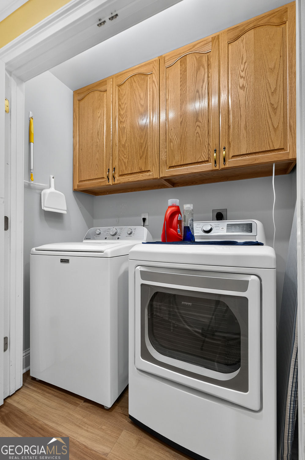 540 Davis Road Property Photo 32