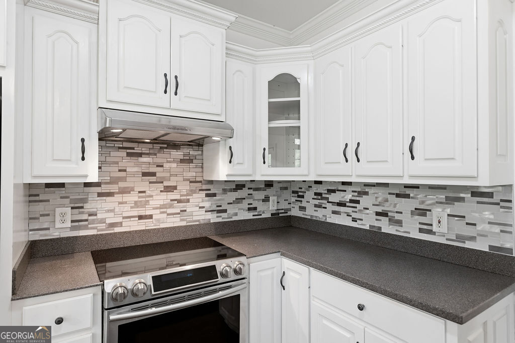 1070 Crabapple Circle Property Photo 8