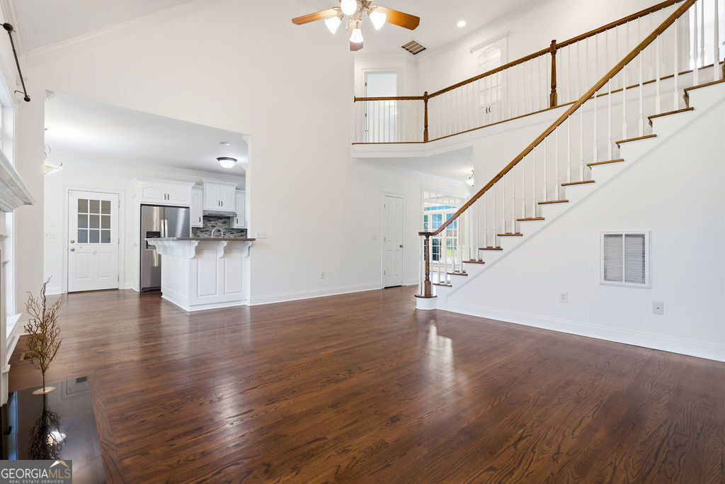 1070 Crabapple Circle Property Photo 12