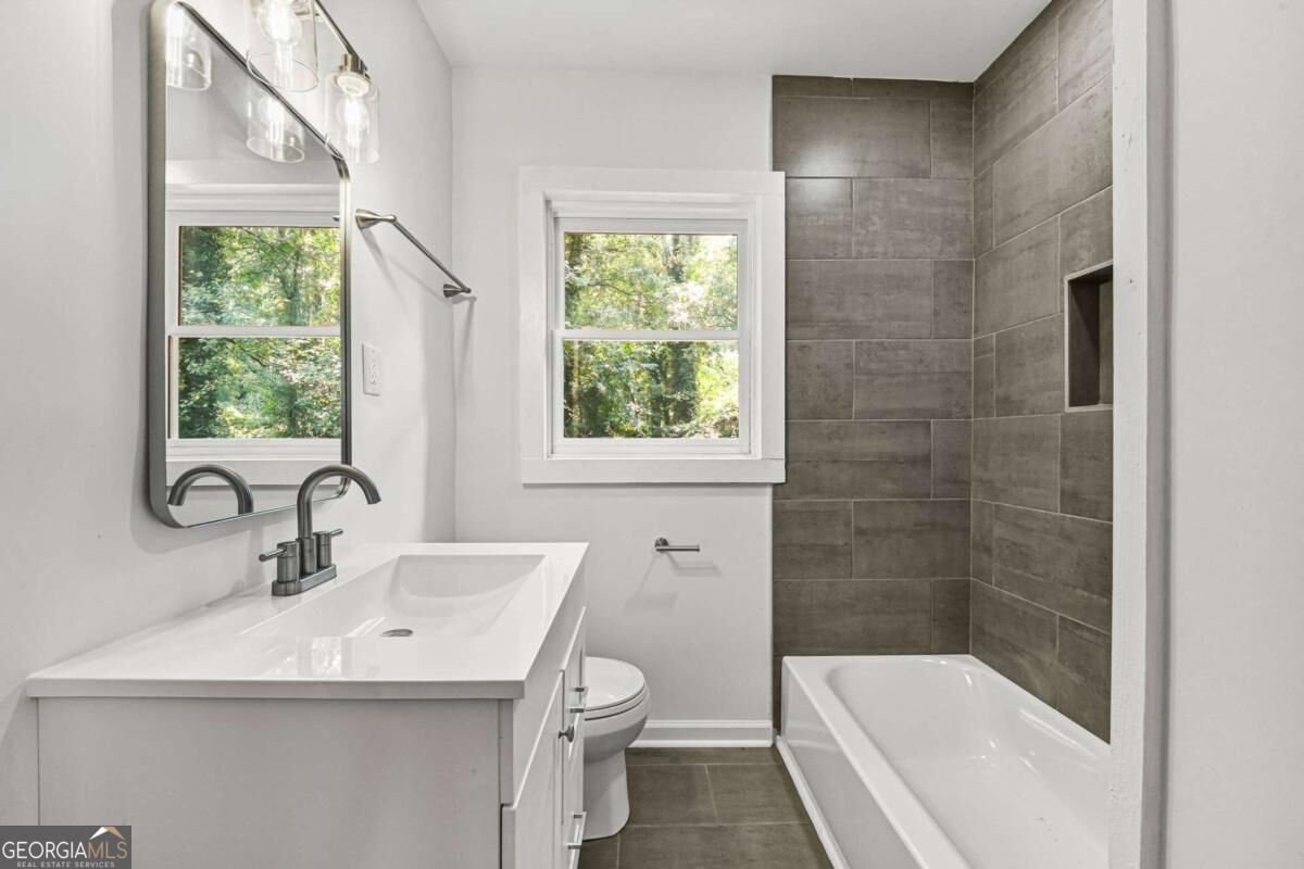 2580 Cascade Road Sw Property Photo 22