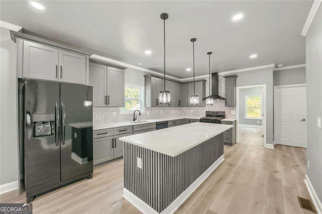 3387 Lee Place Property Photo 6