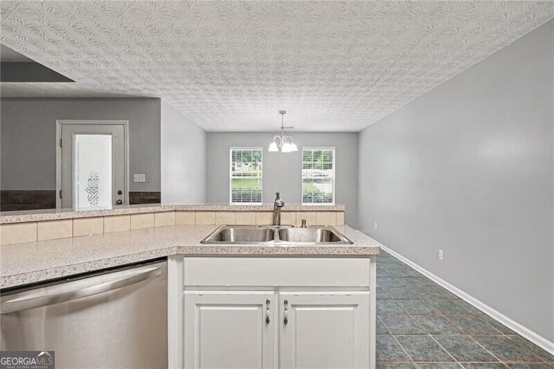 50 Mountainside Lane Property Photo 11