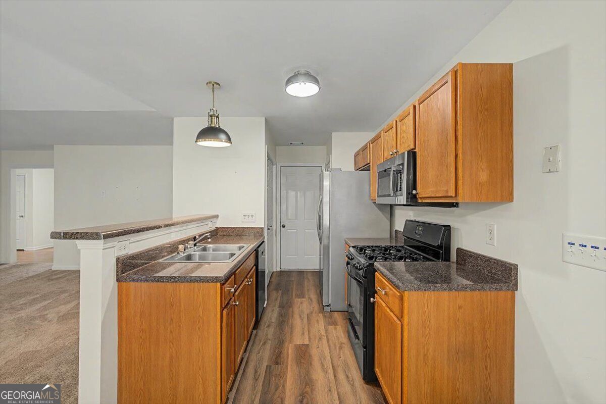 211 W Bridge Drive Property Photo 12