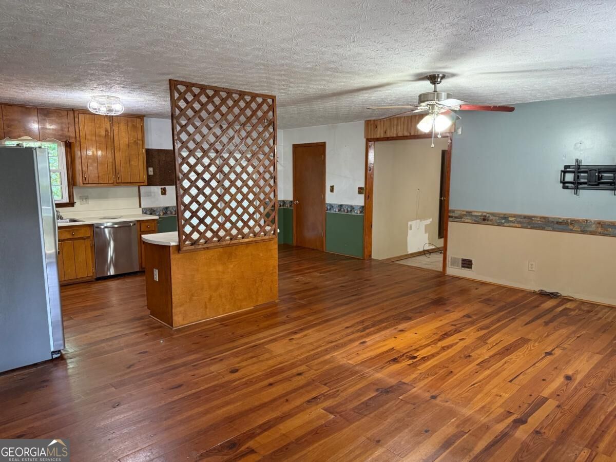 435 S Unity Grove Road Property Photo 7