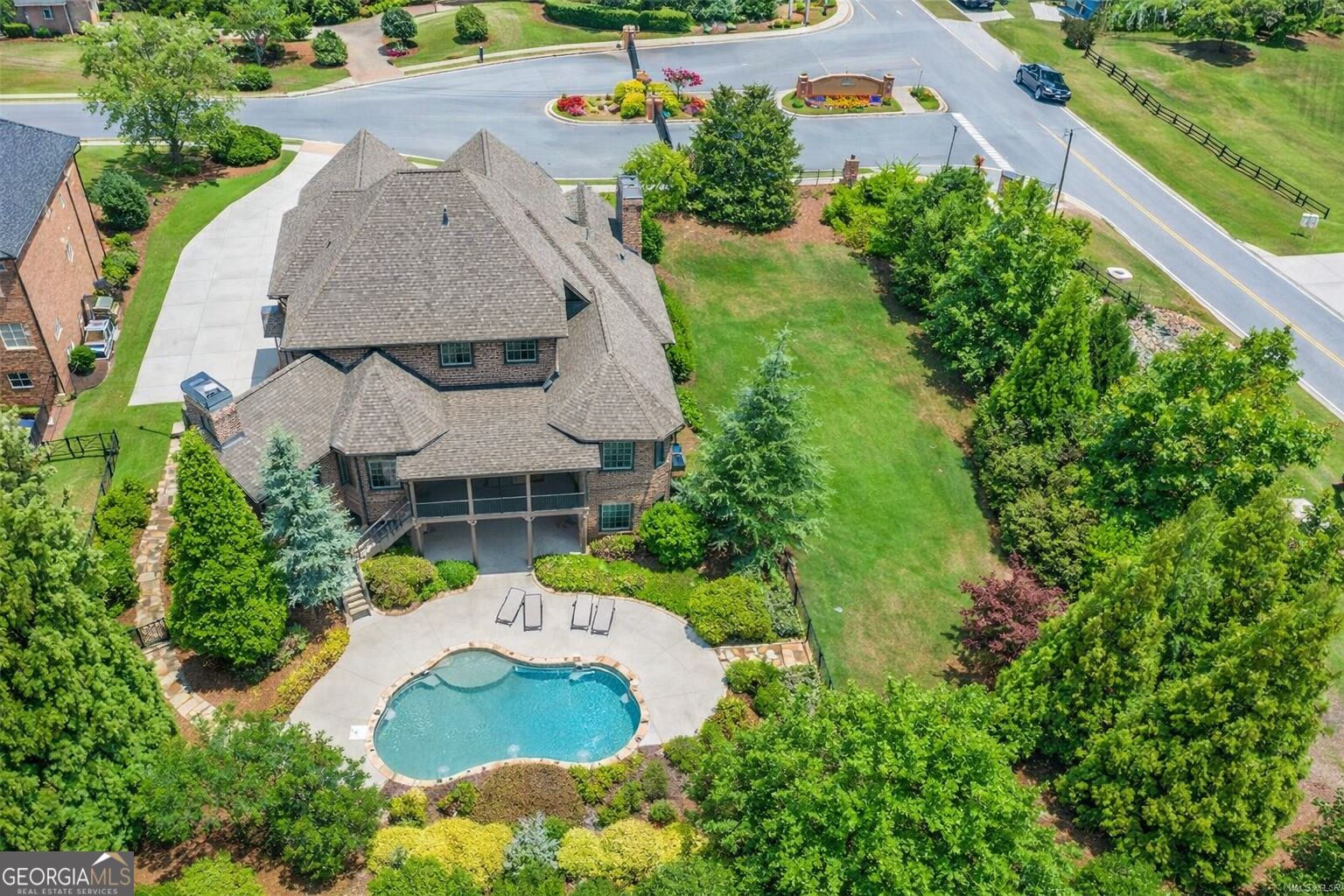 2792 Springbluff Lane Property Photo 3