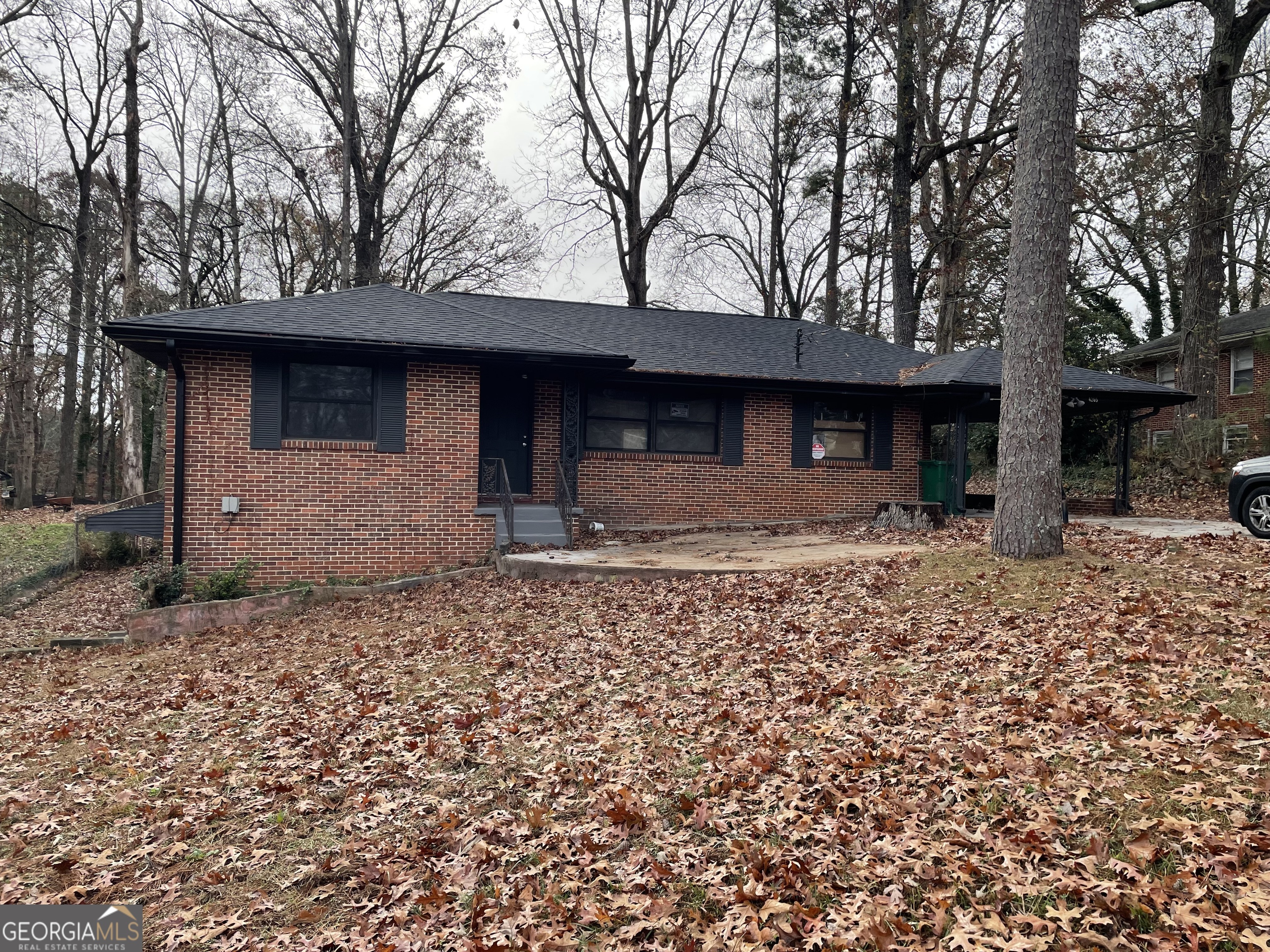 4269 Mercer Road Property Photo 2