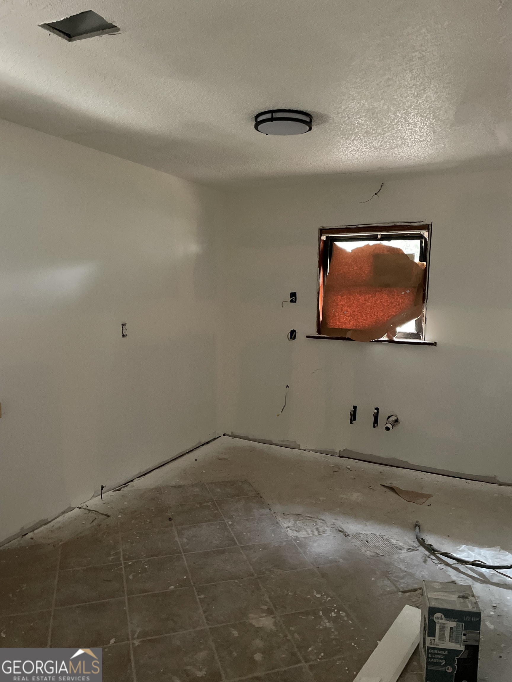 4269 Mercer Road Property Photo 4