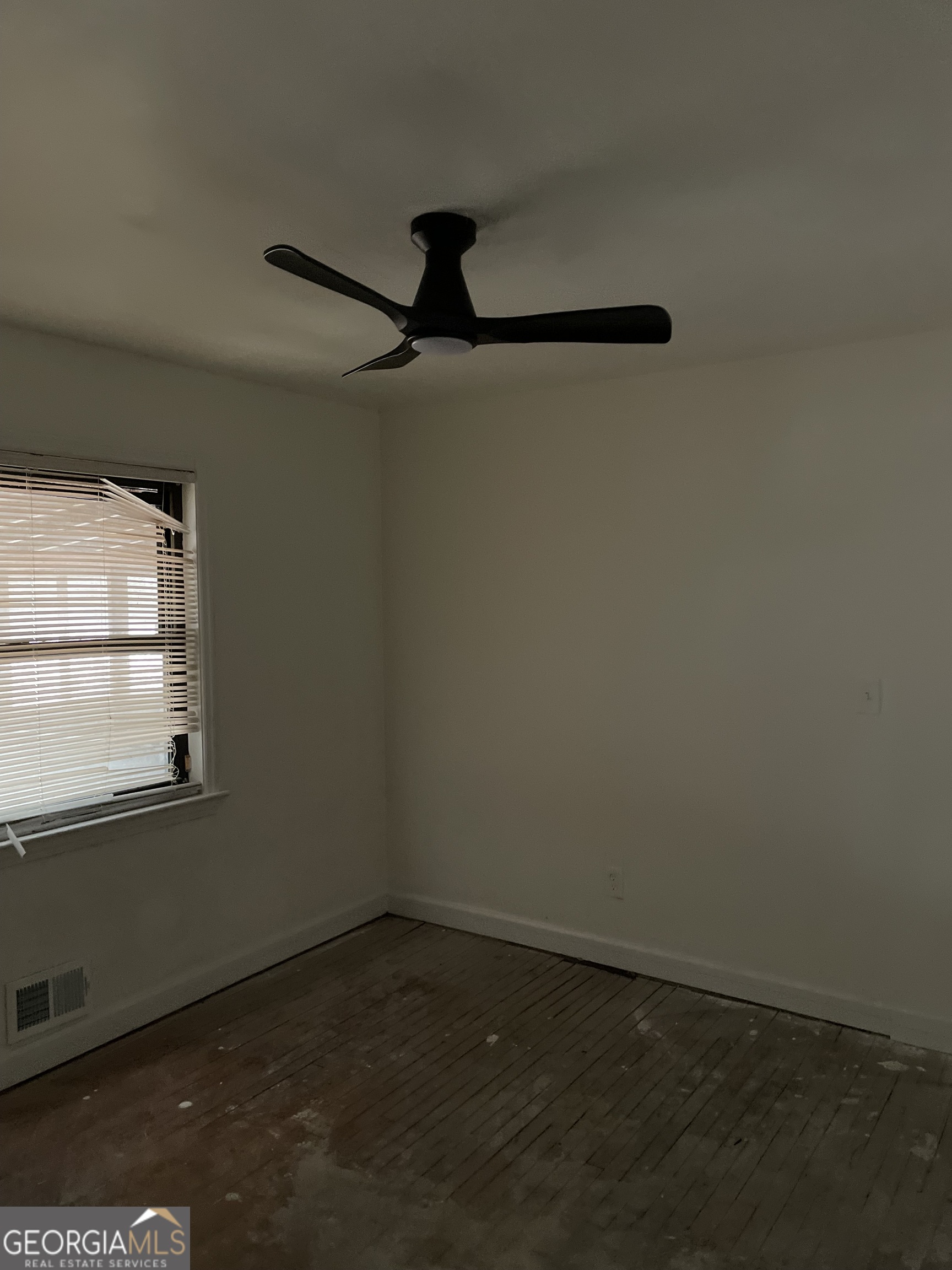 4269 Mercer Road Property Photo 8