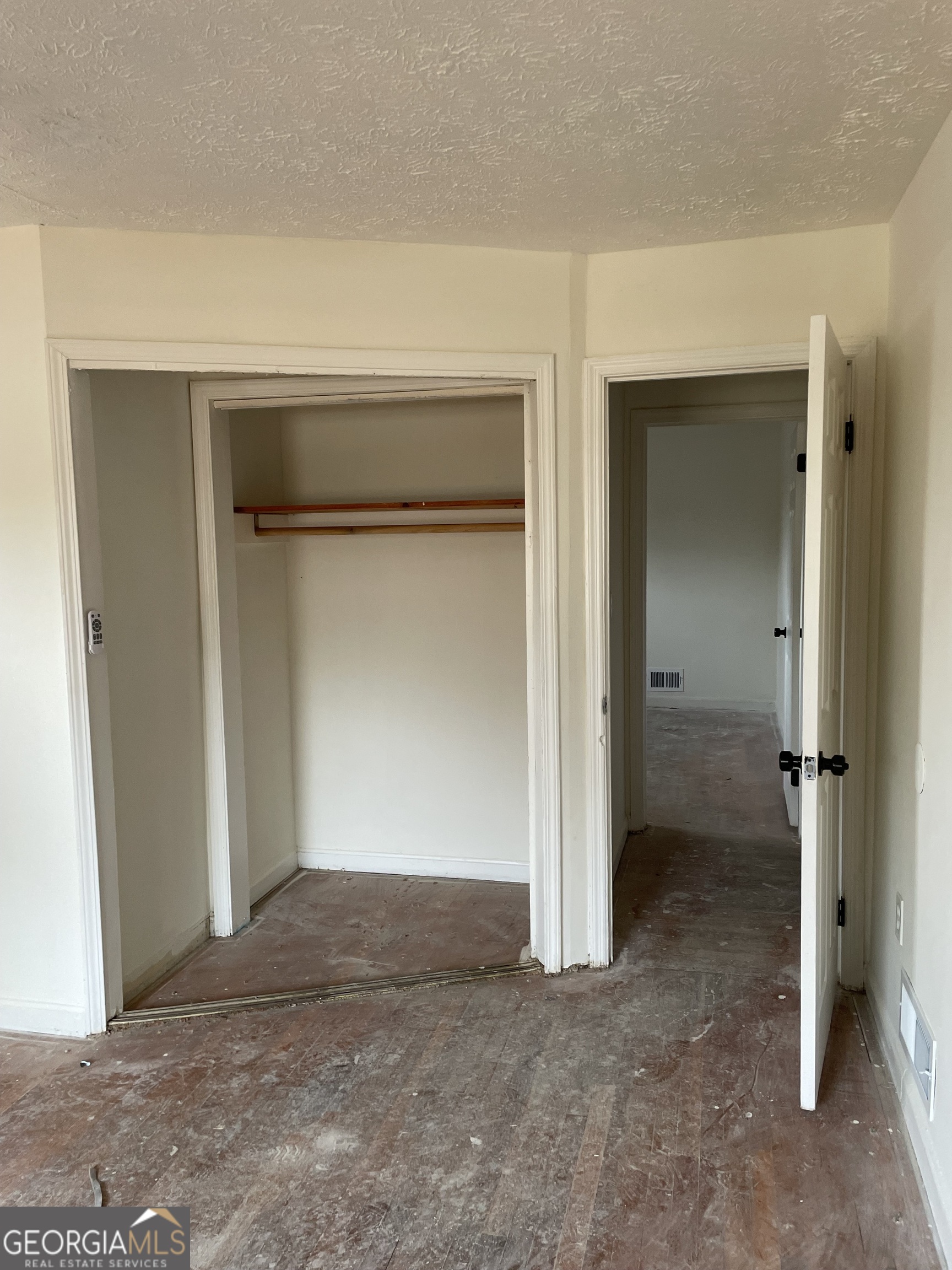 4269 Mercer Road Property Photo 14
