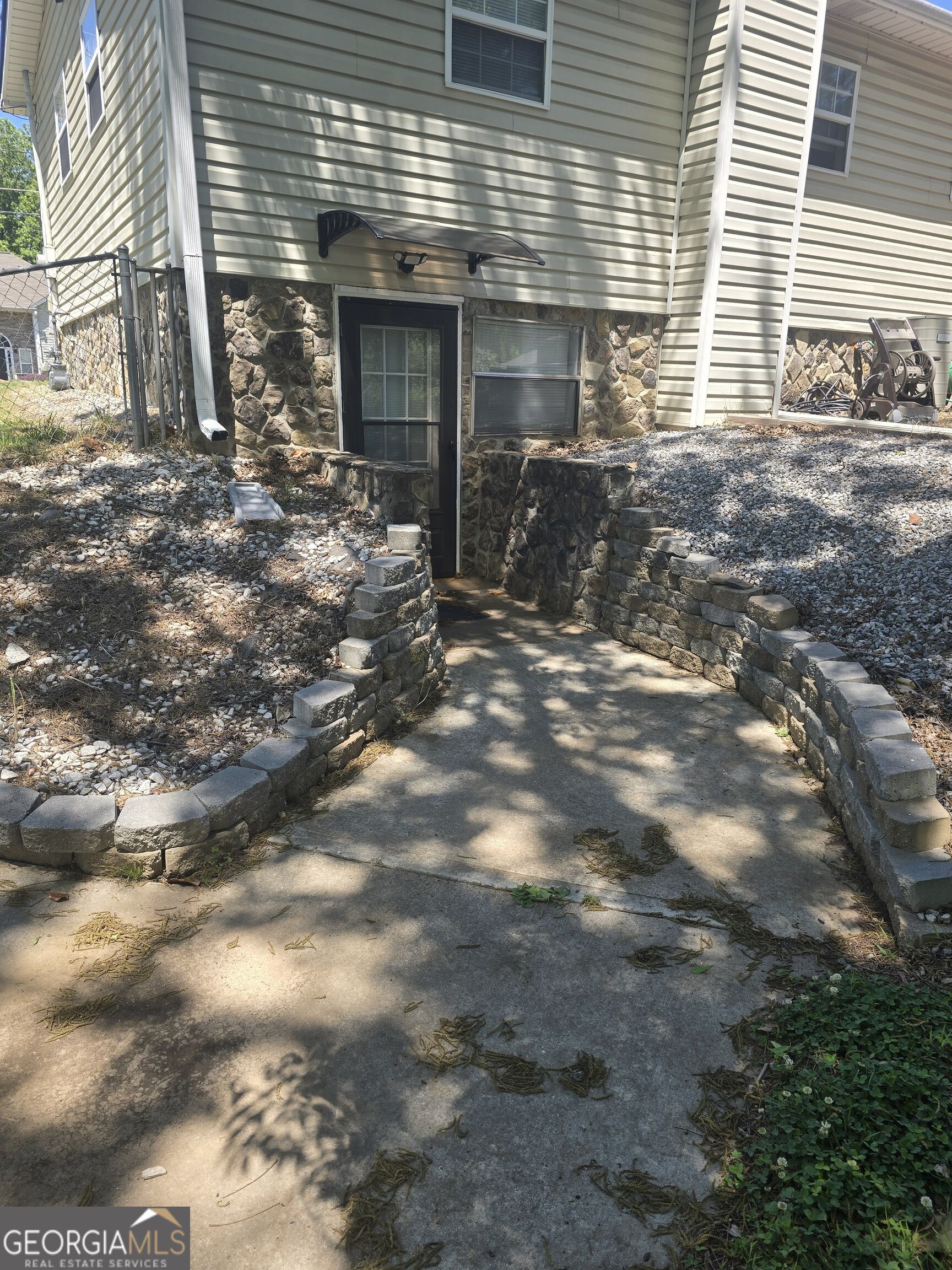 110 Powder Springs Street Property Photo 2