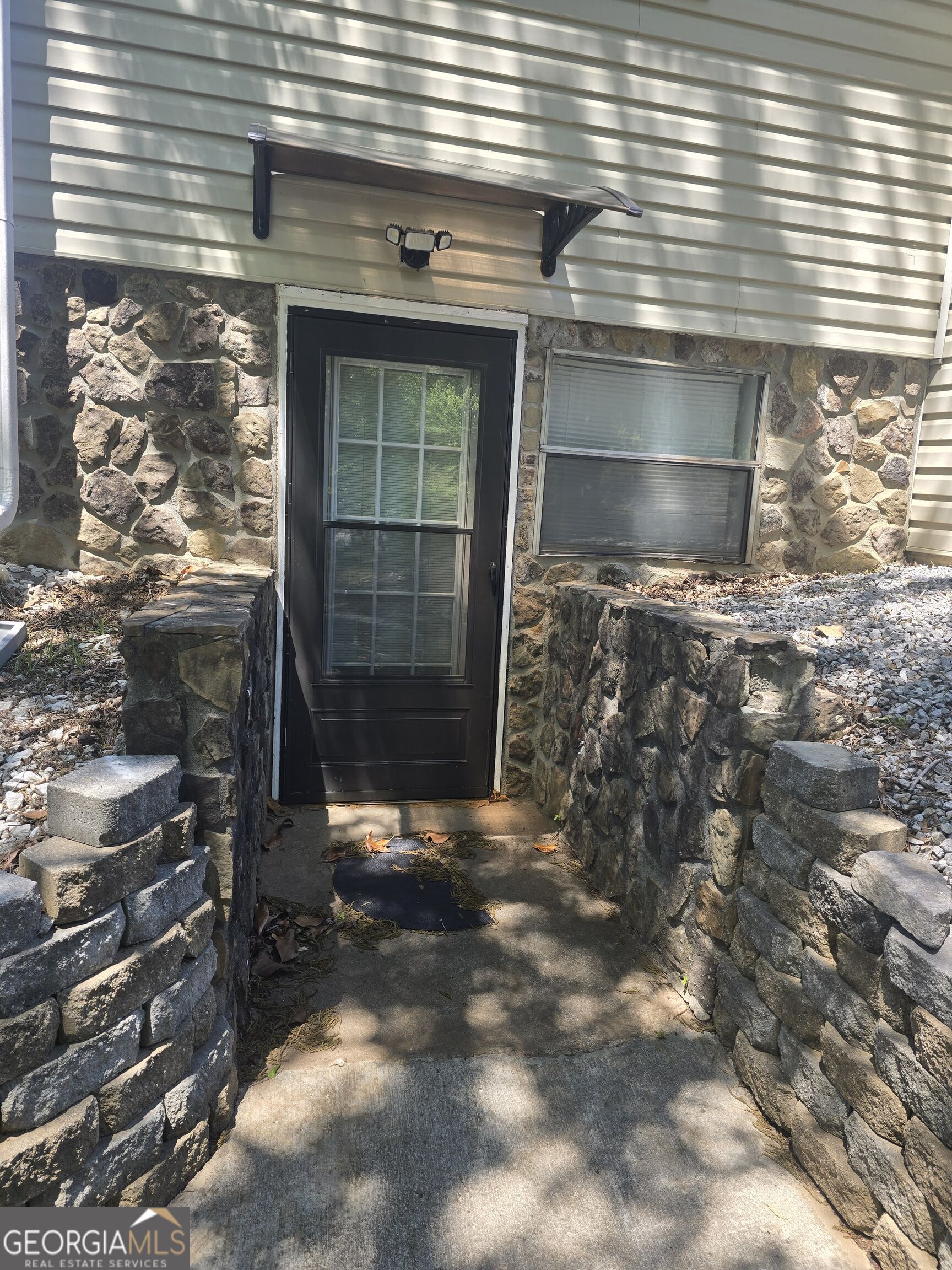 110 Powder Springs Street Property Photo 3