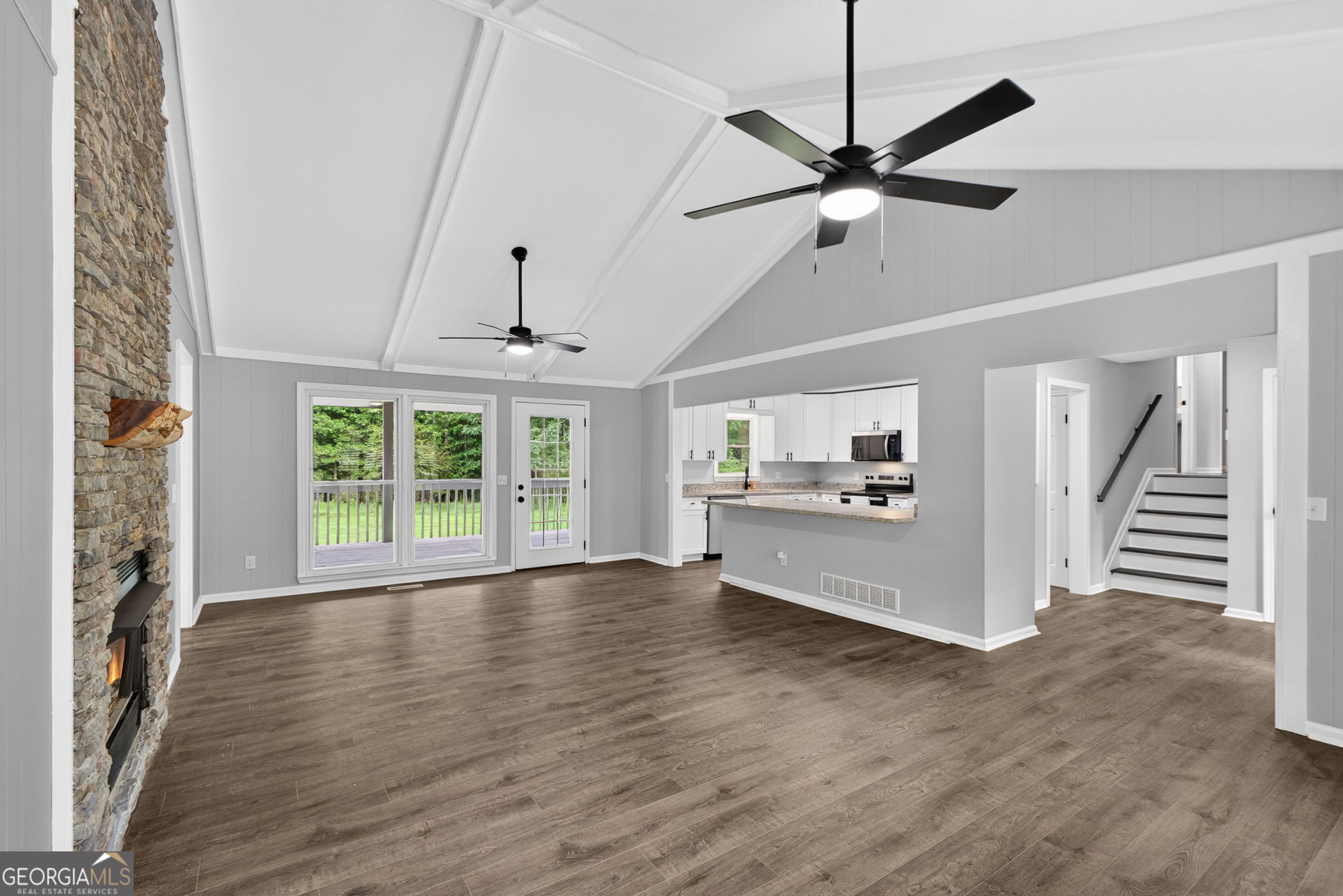76 Willis Road Property Photo 7