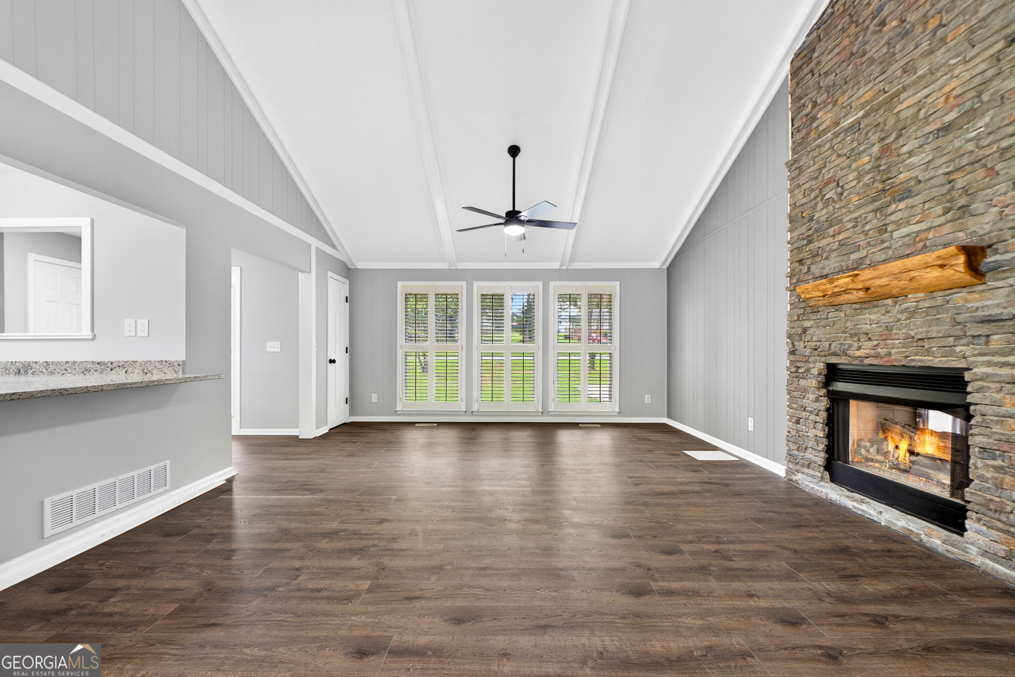 76 Willis Road Property Photo 9