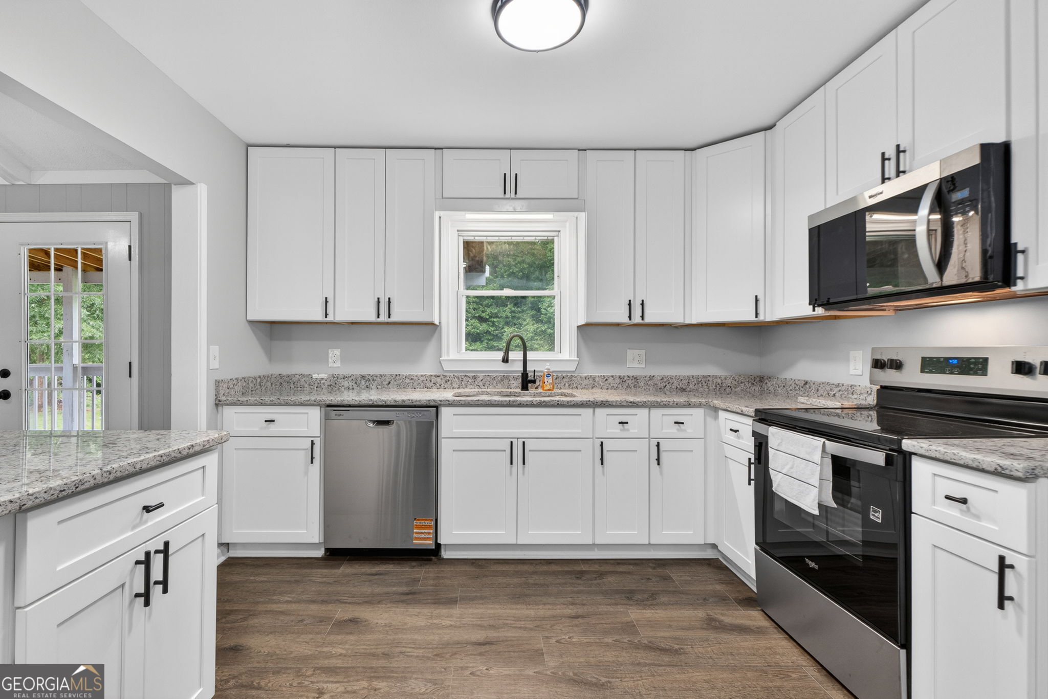 76 Willis Road Property Photo 12
