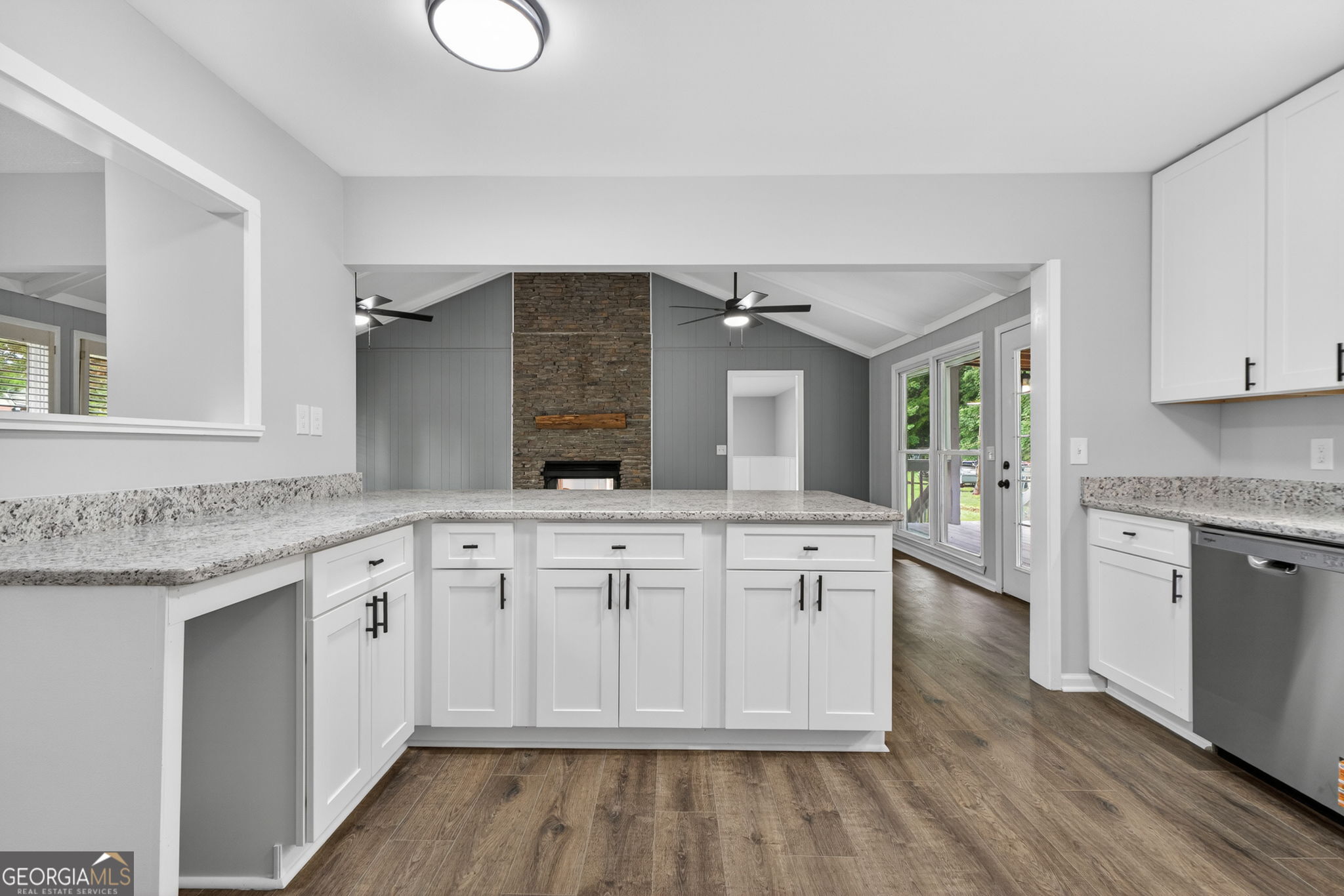 76 Willis Road Property Photo 13