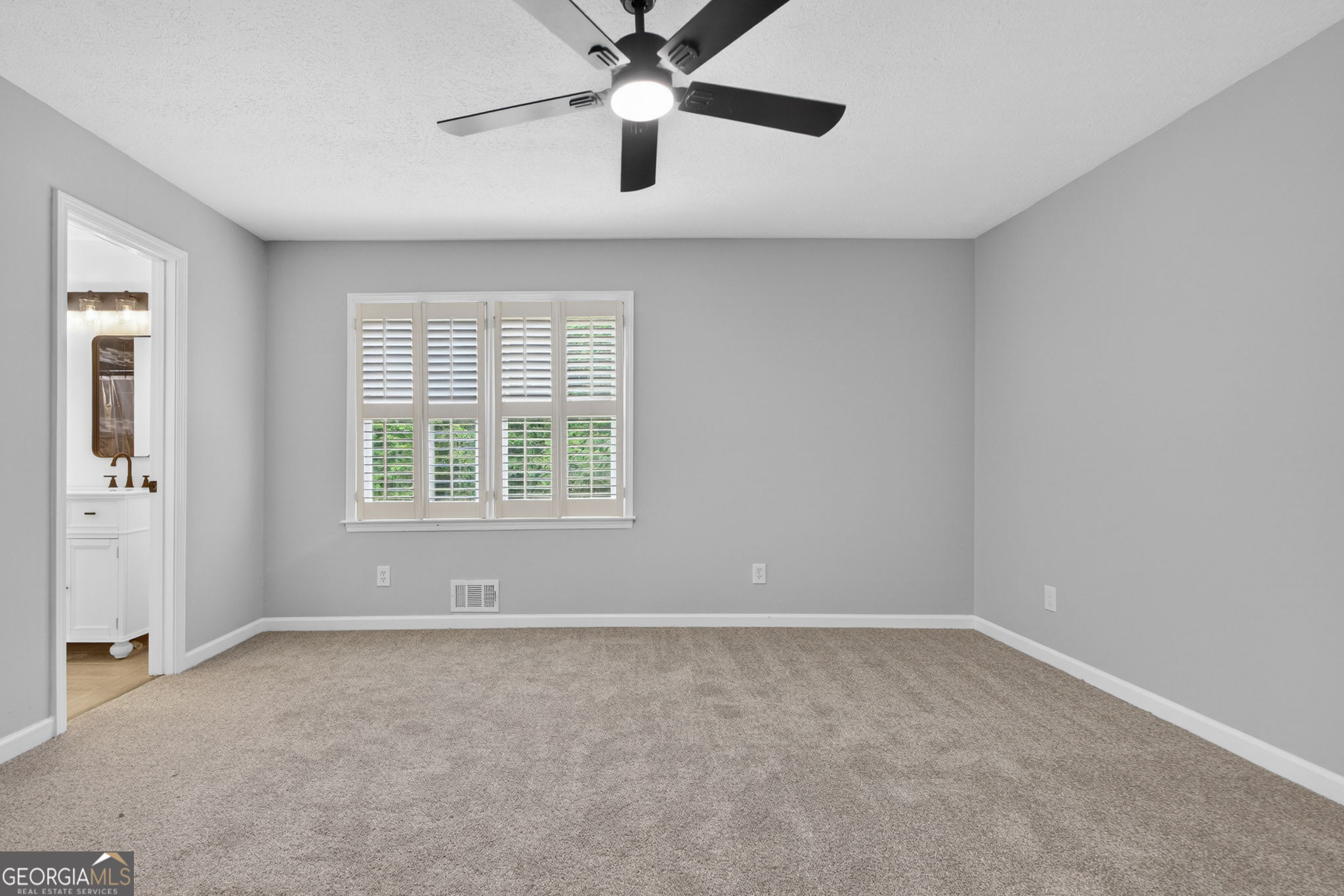 76 Willis Road Property Photo 18