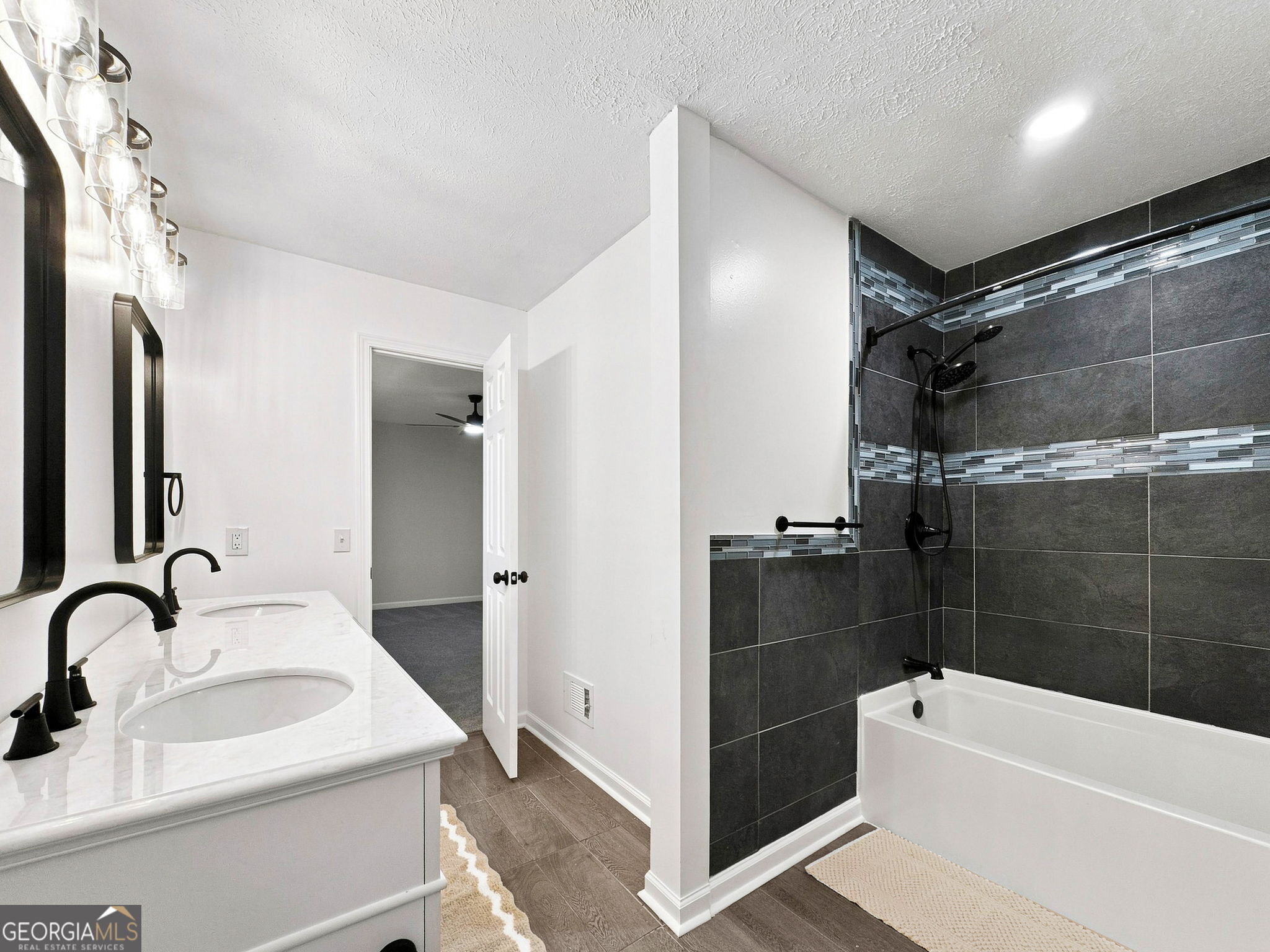 76 Willis Road Property Photo 21