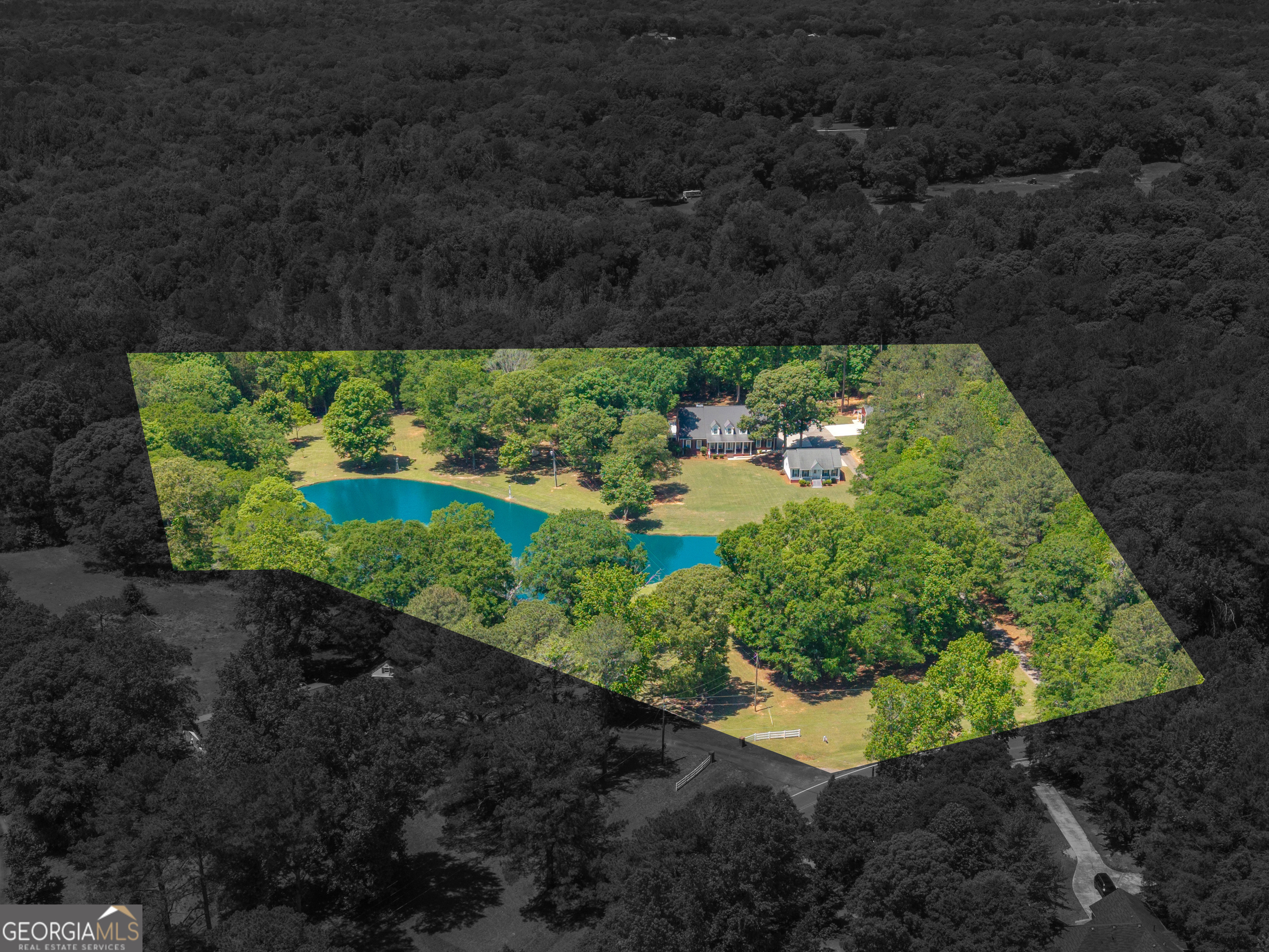 445 Patterson Road Property Photo 3