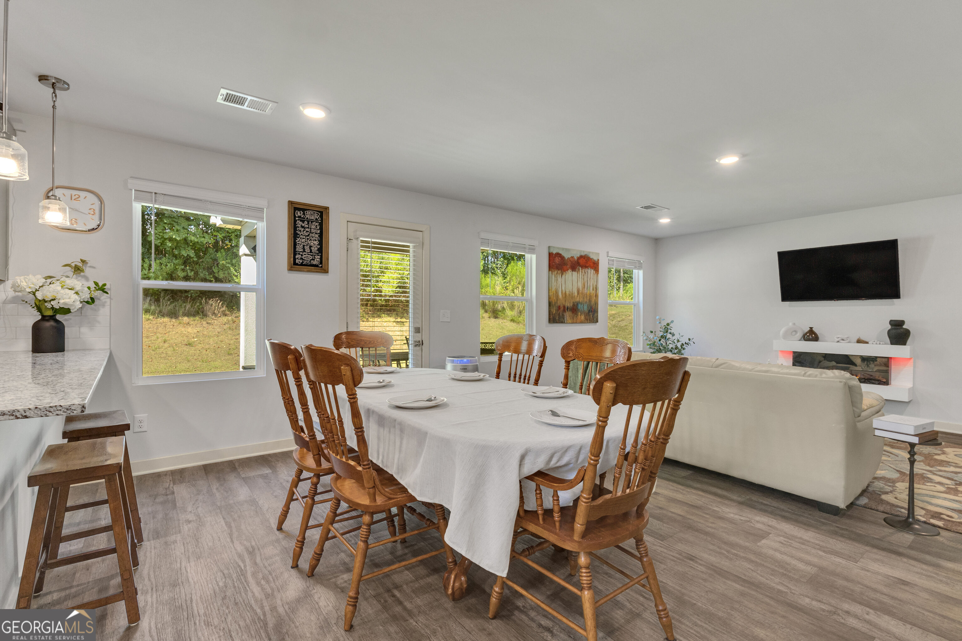 706 Windstream Drive Property Photo 12